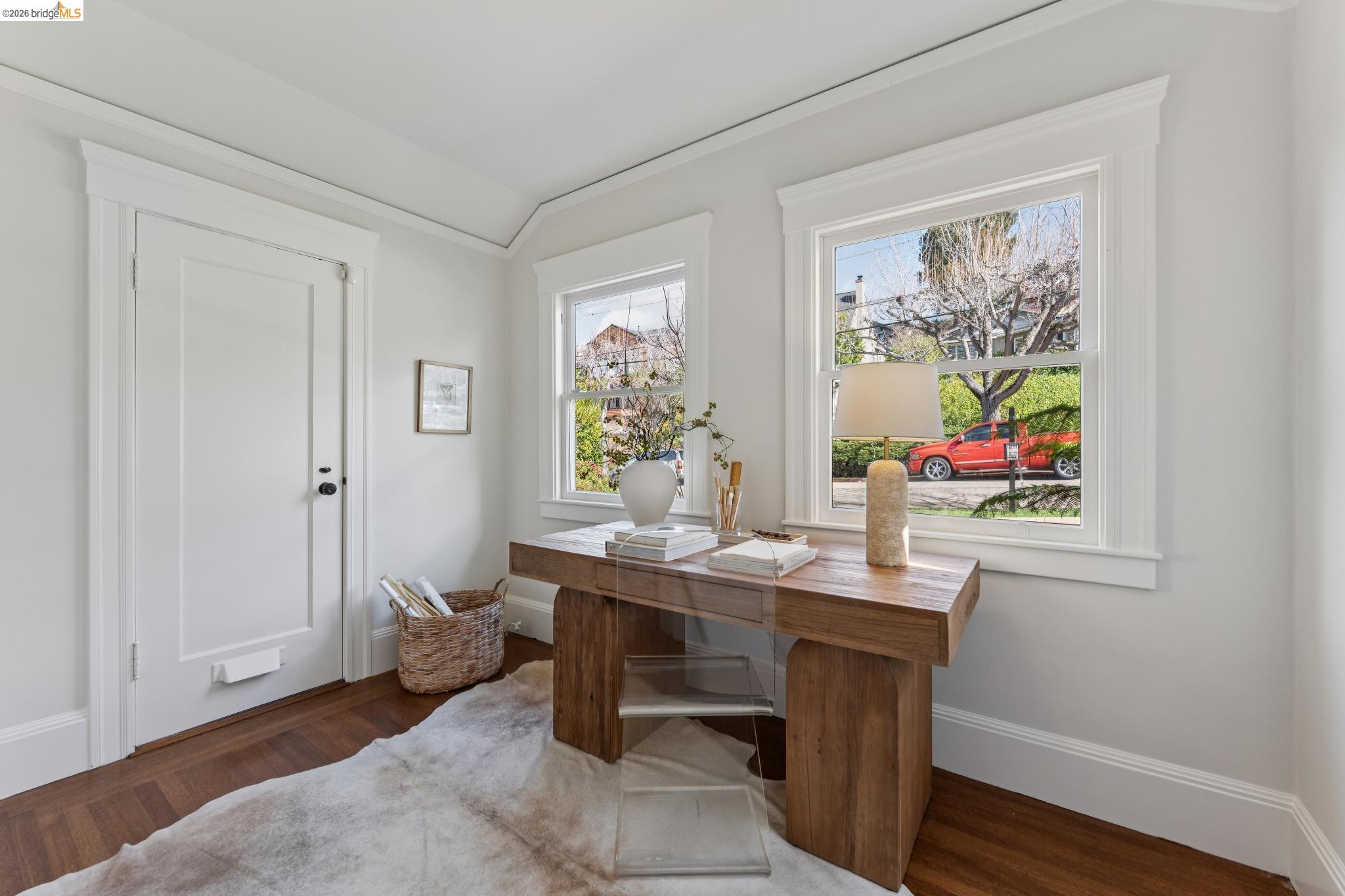 Detail Gallery Image 17 of 60 For 23 Monte Avenue, Piedmont,  CA 94611 - 4 Beds | 4 Baths