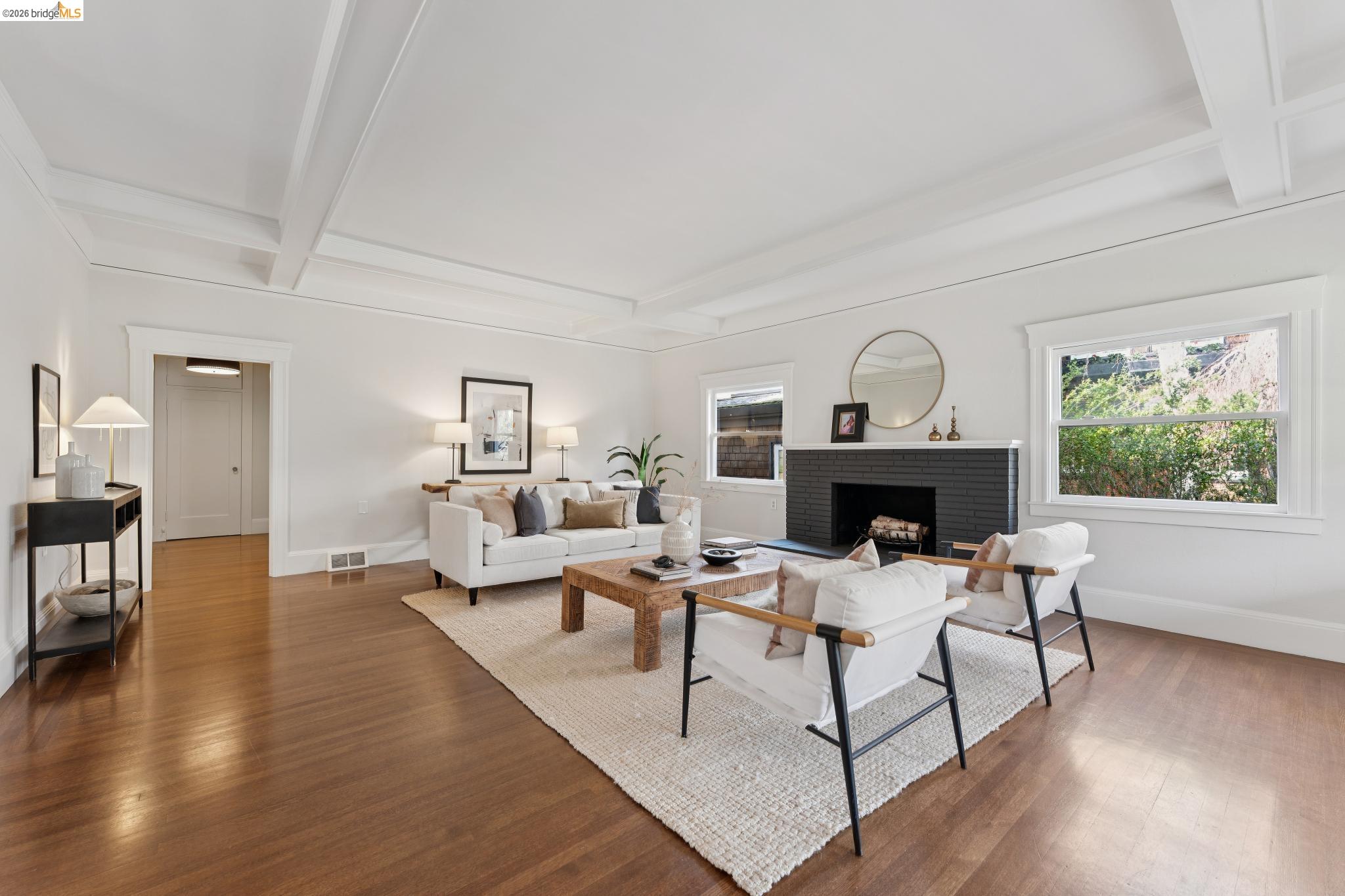 Detail Gallery Image 5 of 60 For 23 Monte Avenue, Piedmont,  CA 94611 - 4 Beds | 4 Baths