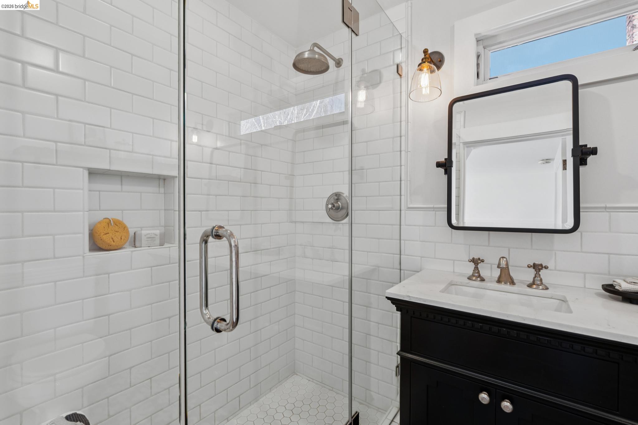 Detail Gallery Image 41 of 60 For 23 Monte Avenue, Piedmont,  CA 94611 - 4 Beds | 4 Baths