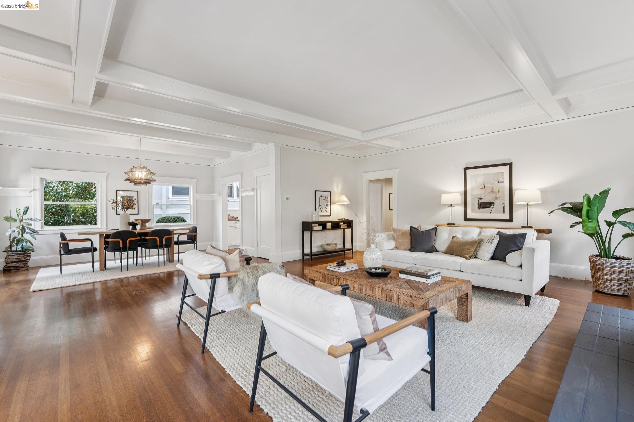 Detail Gallery Image 7 of 60 For 23 Monte Avenue, Piedmont,  CA 94611 - 4 Beds | 4 Baths