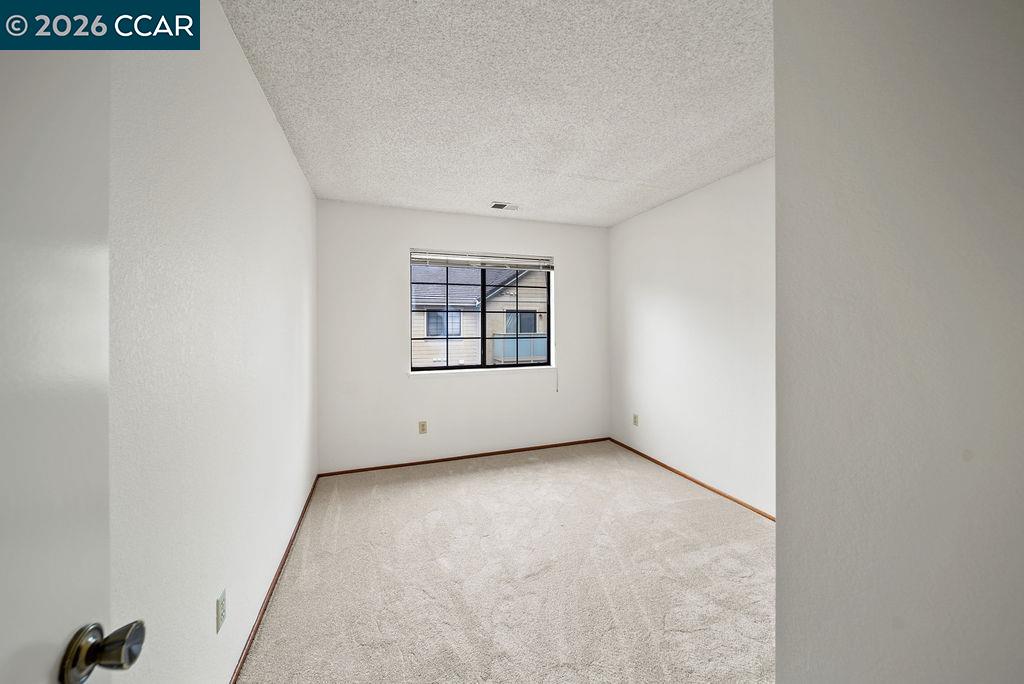 Photo #17: 41124042 Listing: Photo #17