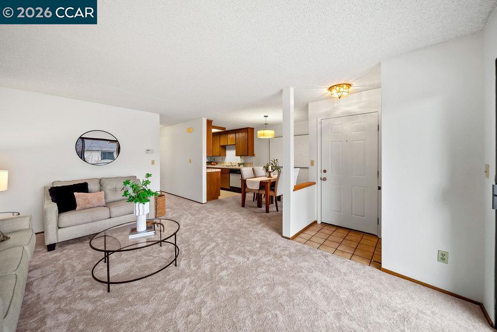 Photo #6: 41124042 Listing: Photo #6