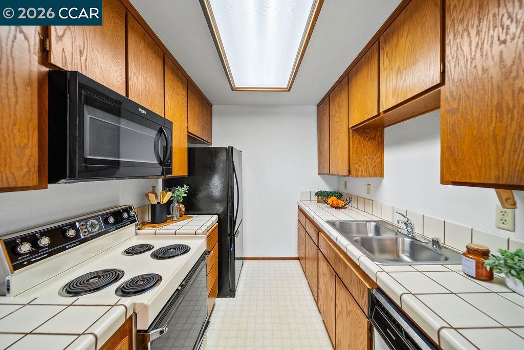 Photo #9: 41124042 Listing: Photo #9