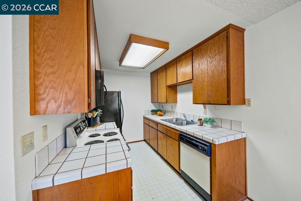 Photo #10: 41124042 Listing: Photo #10