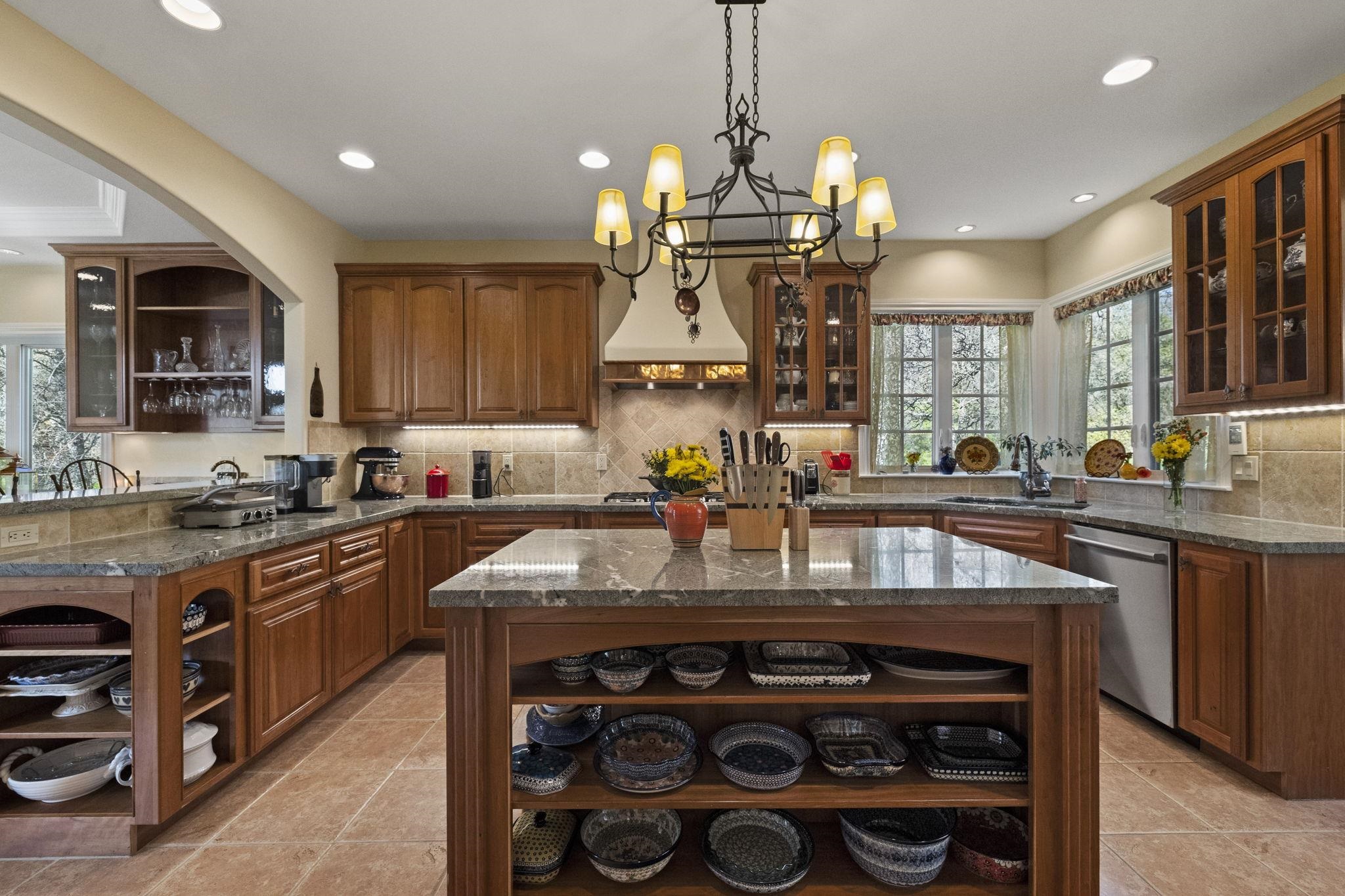 Detail Gallery Image 16 of 45 For 18558 Olov Rd, Sonora,  CA 95370 - 3 Beds | 2/1 Baths