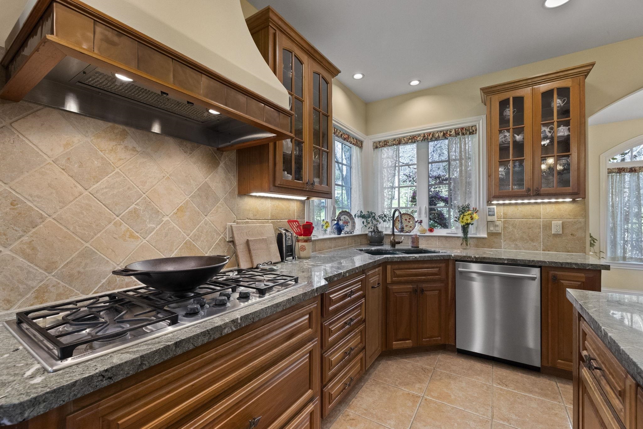 Detail Gallery Image 17 of 45 For 18558 Olov Rd, Sonora,  CA 95370 - 3 Beds | 2/1 Baths