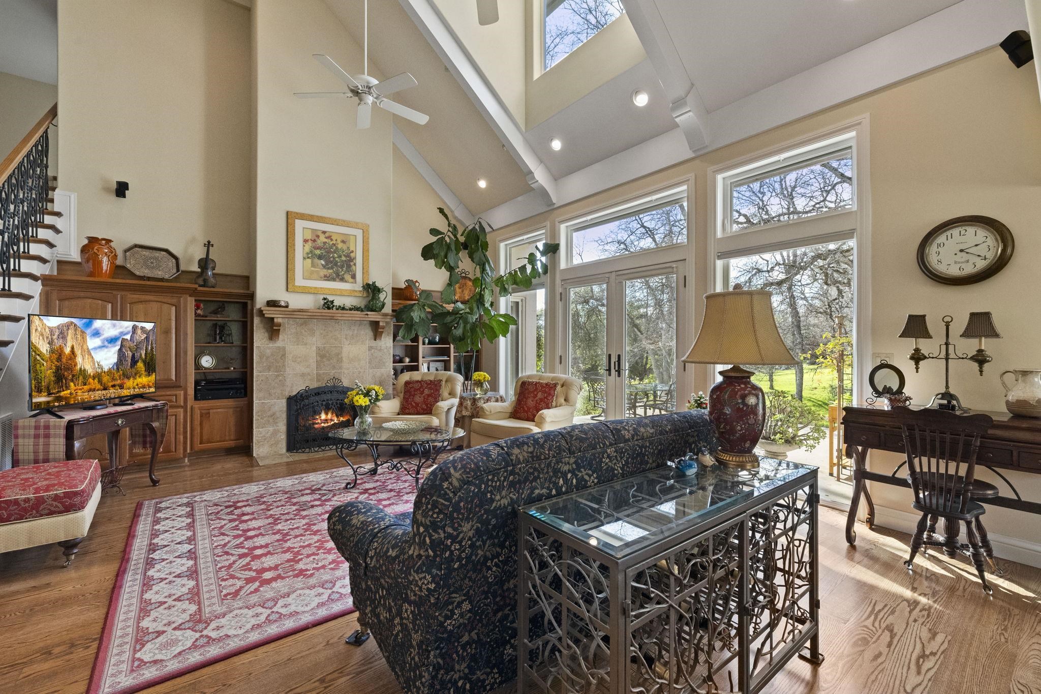 Detail Gallery Image 9 of 45 For 18558 Olov Rd, Sonora,  CA 95370 - 3 Beds | 2/1 Baths