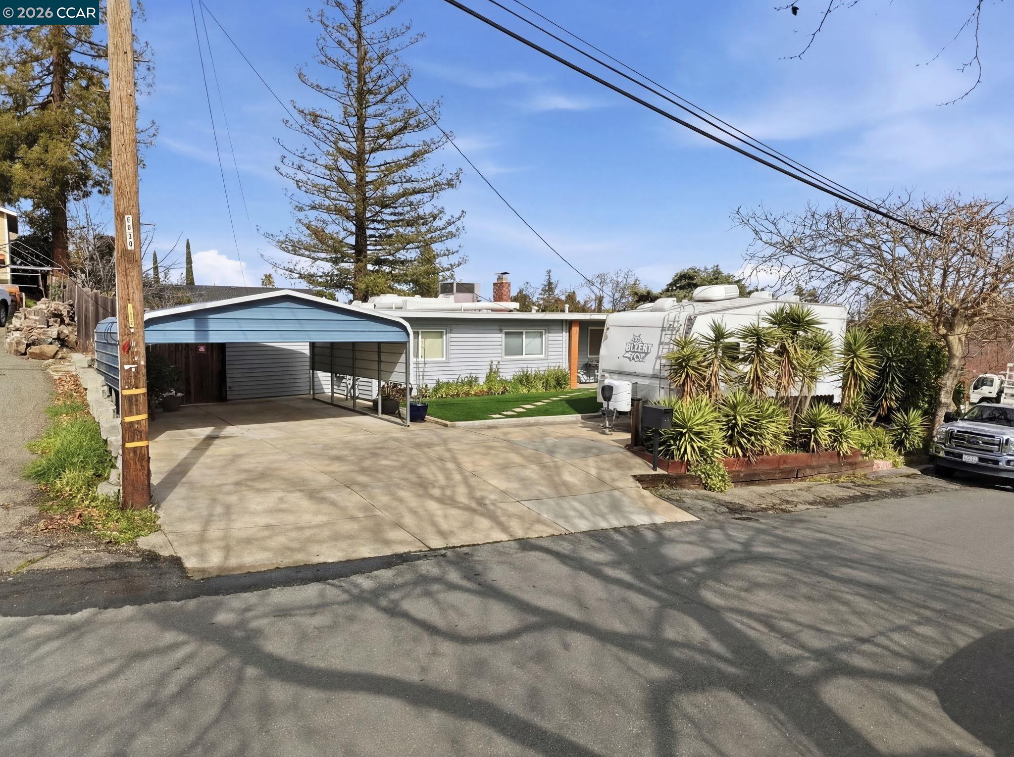 Detail Gallery Image 2 of 56 For 9 Morello Heights Dr, Martinez,  CA 94553 - 3 Beds | 2 Baths