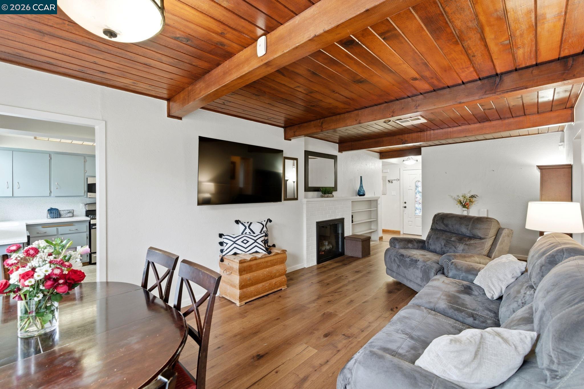 Detail Gallery Image 11 of 42 For 9 Morello Heights Dr, Martinez,  CA 94553 - 3 Beds | 2 Baths