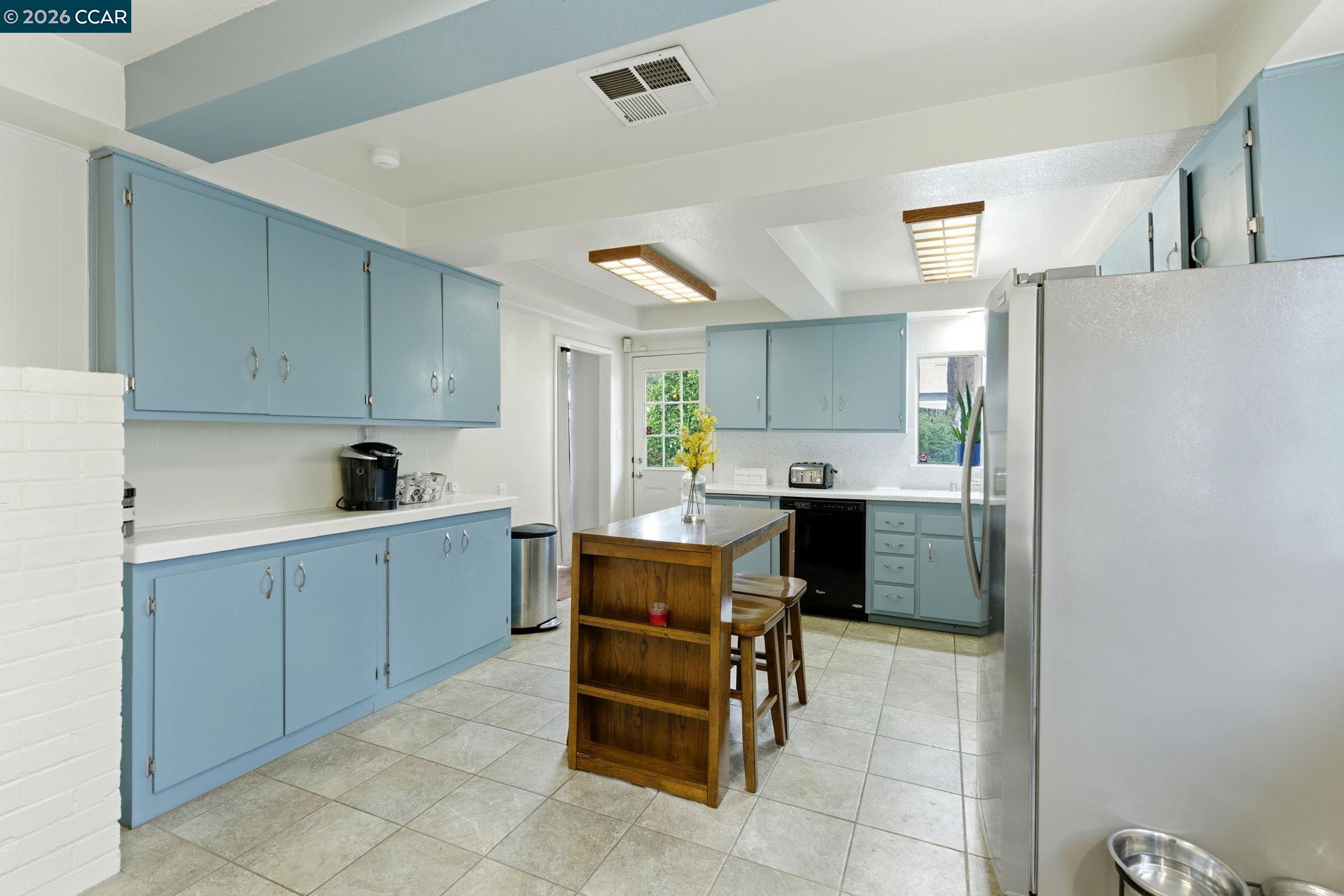 Detail Gallery Image 22 of 56 For 9 Morello Heights Dr, Martinez,  CA 94553 - 3 Beds | 2 Baths