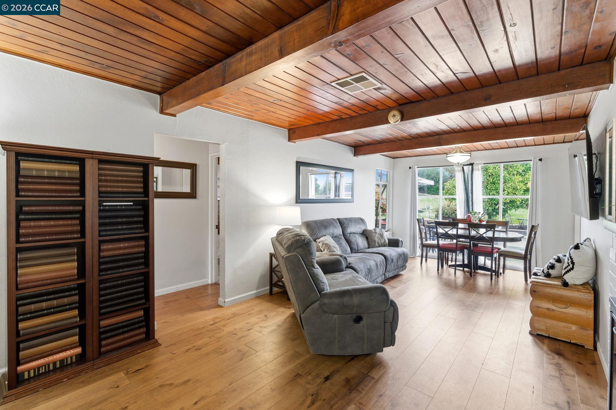 Detail Gallery Image 7 of 42 For 9 Morello Heights Dr, Martinez,  CA 94553 - 3 Beds | 2 Baths