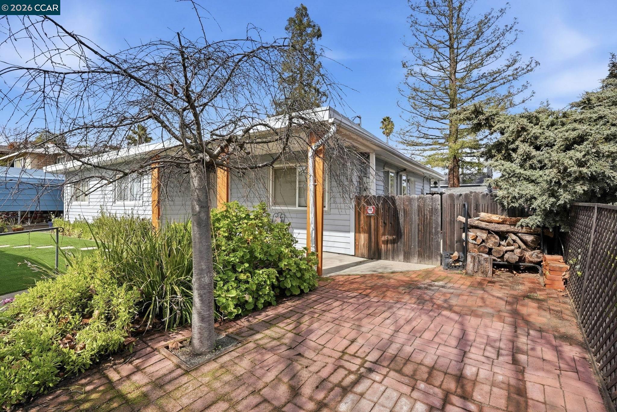 Detail Gallery Image 9 of 56 For 9 Morello Heights Dr, Martinez,  CA 94553 - 3 Beds | 2 Baths