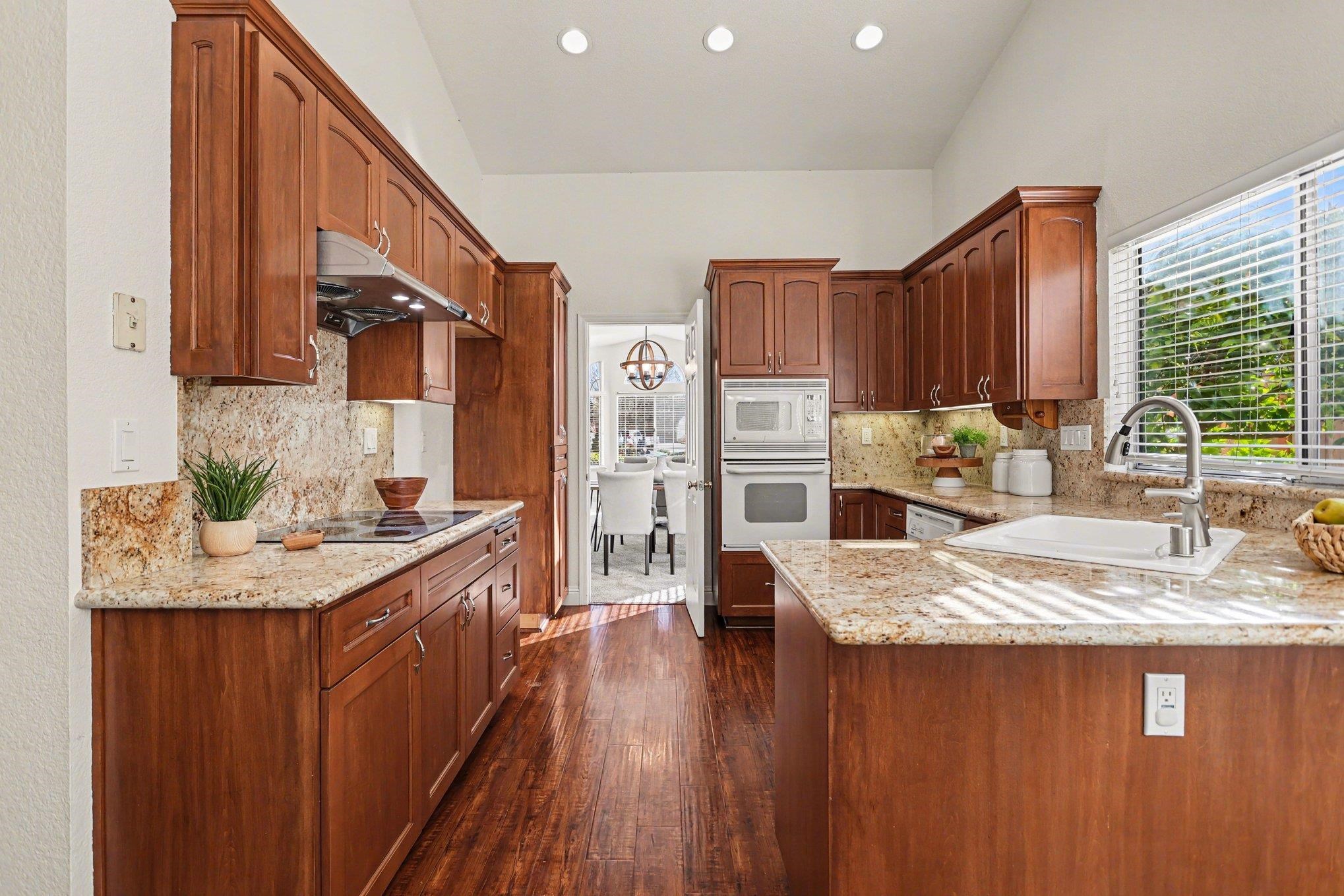 Detail Gallery Image 10 of 29 For 4509 La Casa Ct, Oakley,  CA 94561 - 4 Beds | 2 Baths