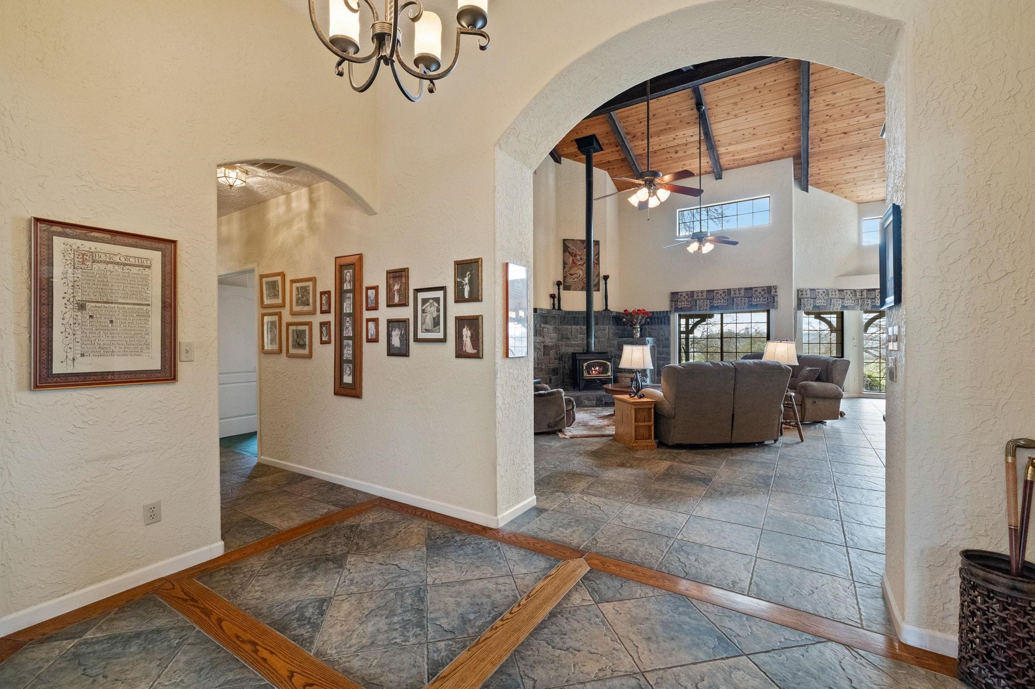 Detail Gallery Image 16 of 59 For 8650 Fraguero Rd, Sonora,  CA 95370 - 3 Beds | 2 Baths