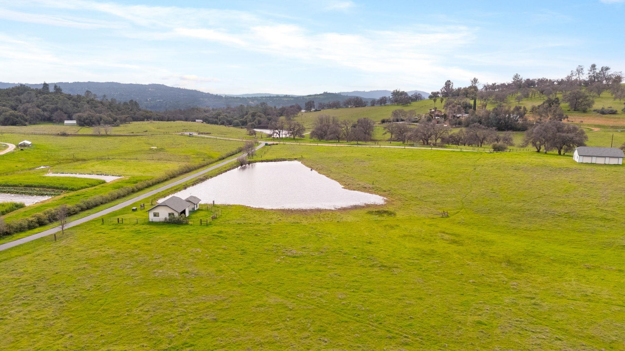 Detail Gallery Image 4 of 59 For 8650 Fraguero Rd, Sonora,  CA 95370 - 3 Beds | 2 Baths
