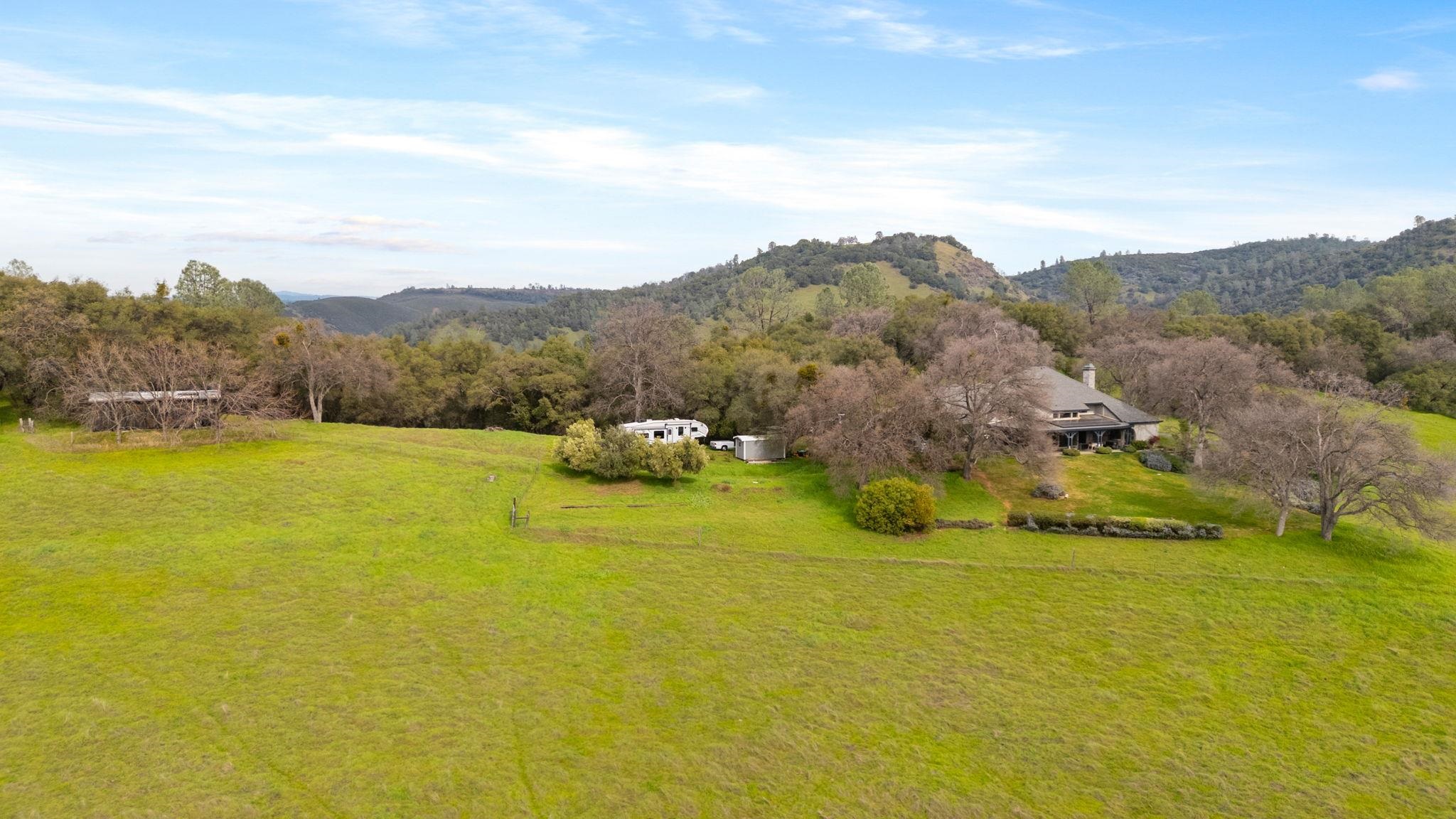 Detail Gallery Image 8 of 59 For 8650 Fraguero Rd, Sonora,  CA 95370 - 3 Beds | 2 Baths