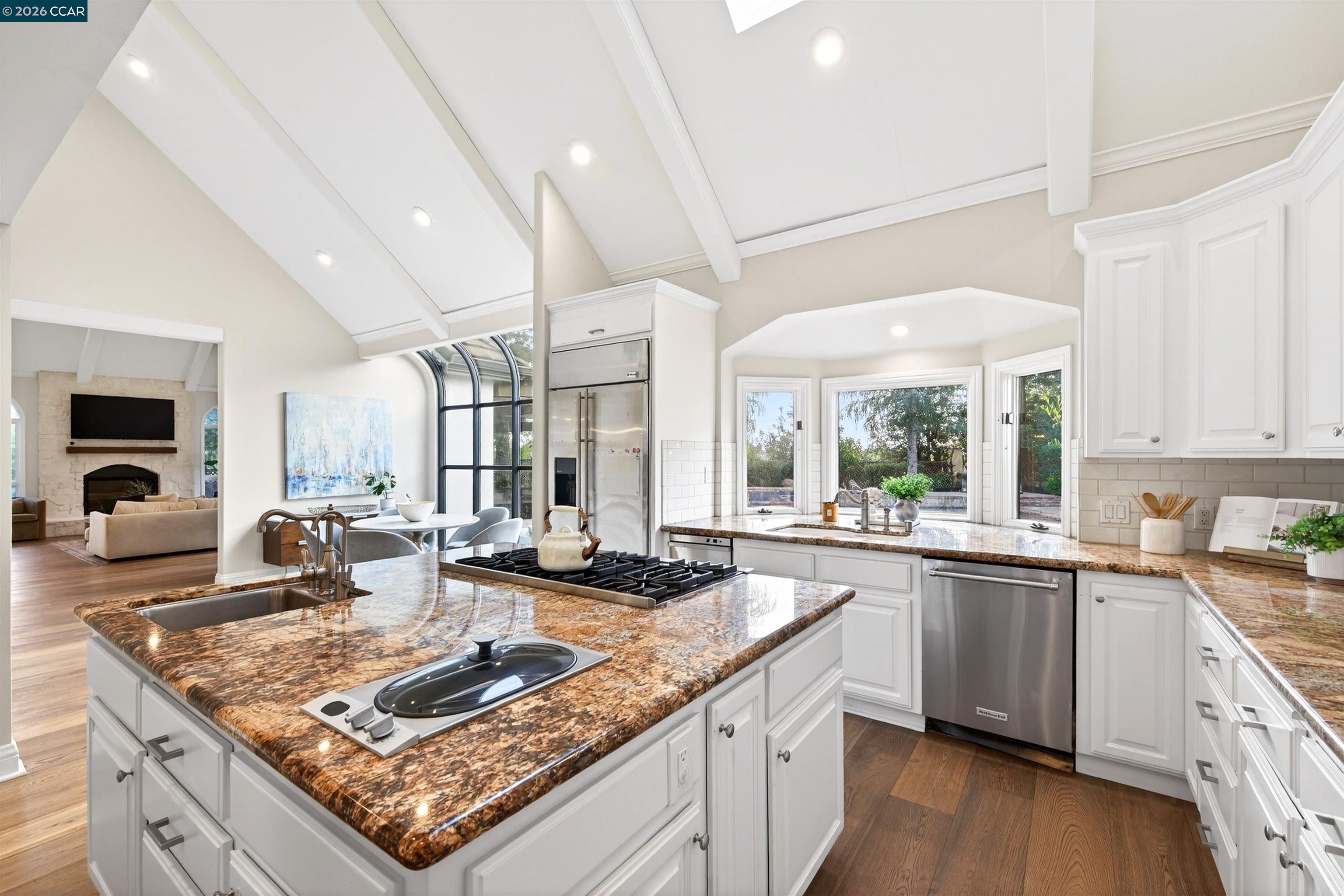 Detail Gallery Image 12 of 60 For 214 S Ridge Ct, Danville,  CA 94506 - 5 Beds | 5/1 Baths