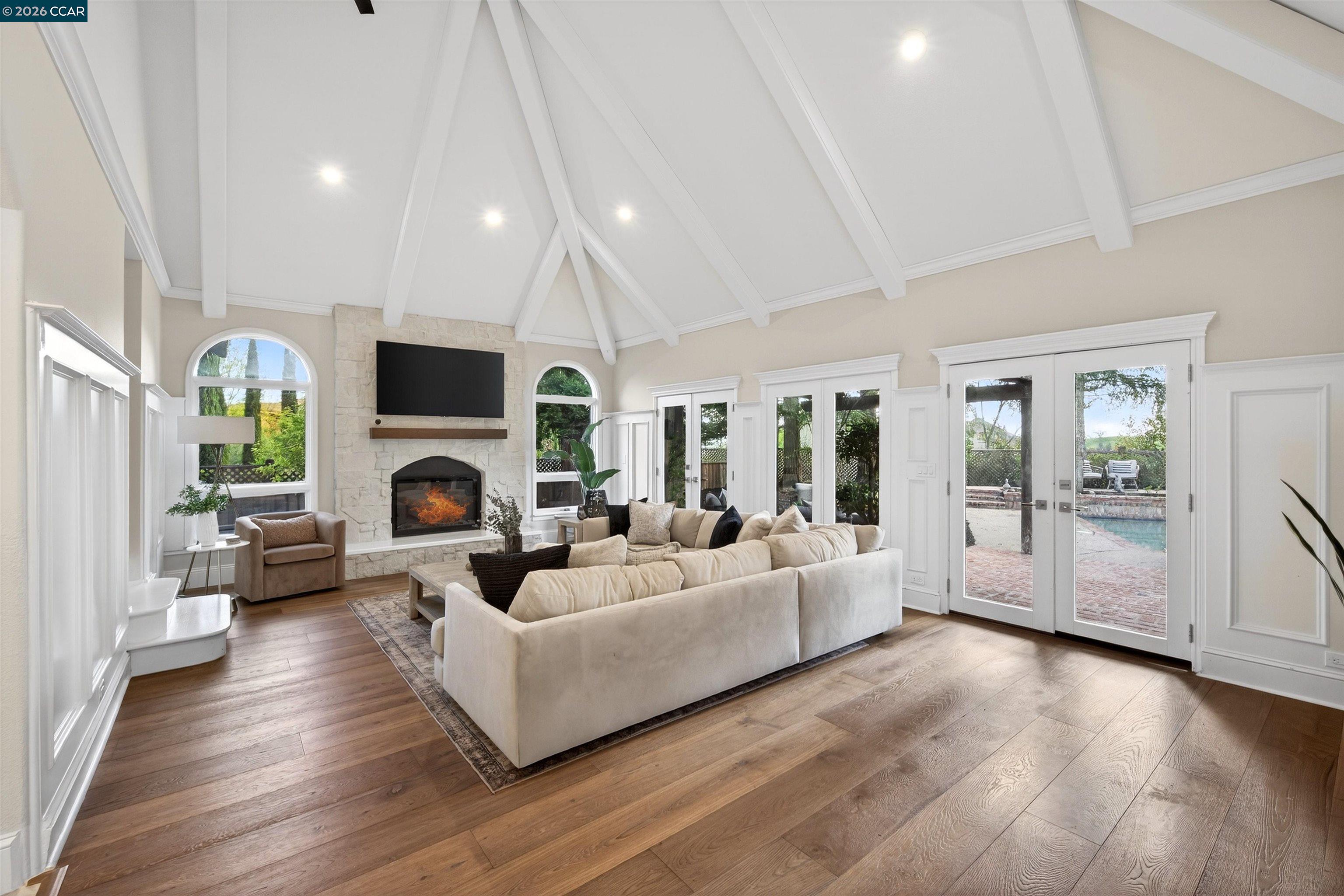 Detail Gallery Image 21 of 60 For 214 S Ridge Ct, Danville,  CA 94506 - 5 Beds | 5/1 Baths