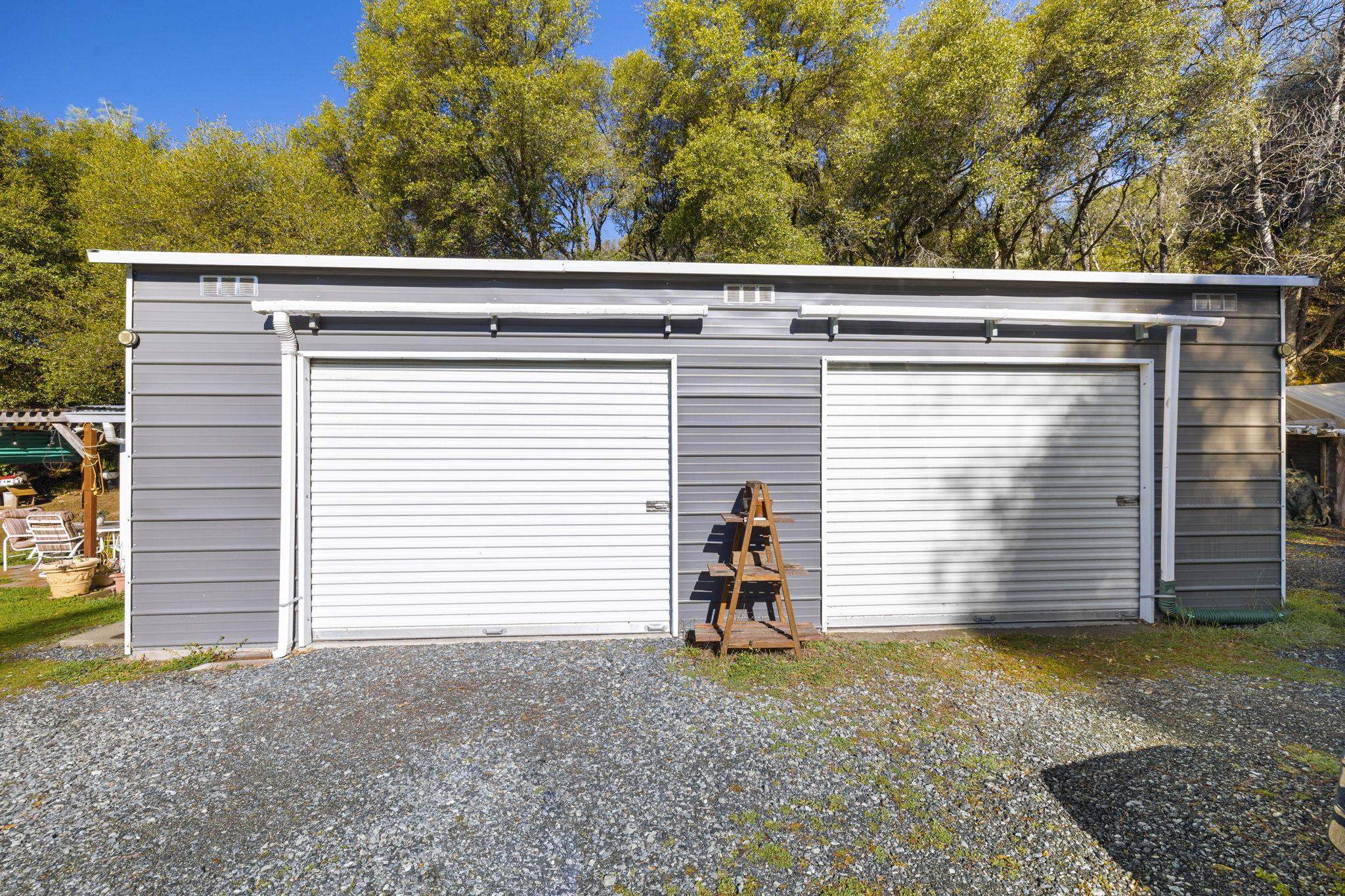 Detail Gallery Image 19 of 31 For 11991 Black Dr, Big Oak Flat,  CA 95305 - 3 Beds | 2 Baths