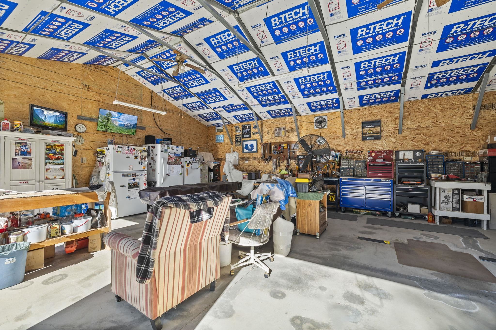 Detail Gallery Image 21 of 31 For 11991 Black Dr, Big Oak Flat,  CA 95305 - 3 Beds | 2 Baths