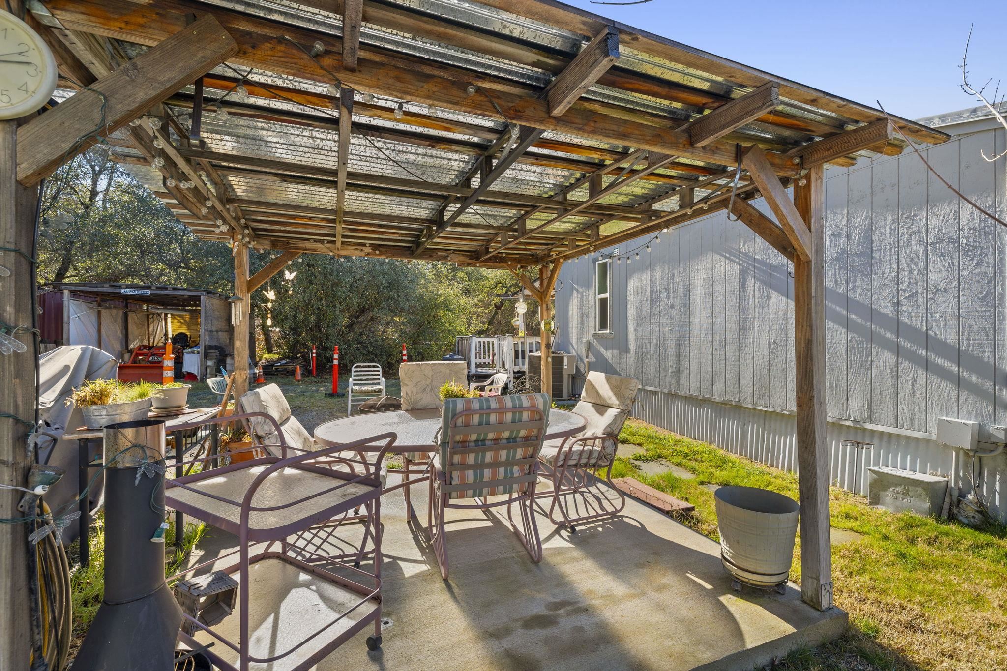 Detail Gallery Image 24 of 31 For 11991 Black Dr, Big Oak Flat,  CA 95305 - 3 Beds | 2 Baths