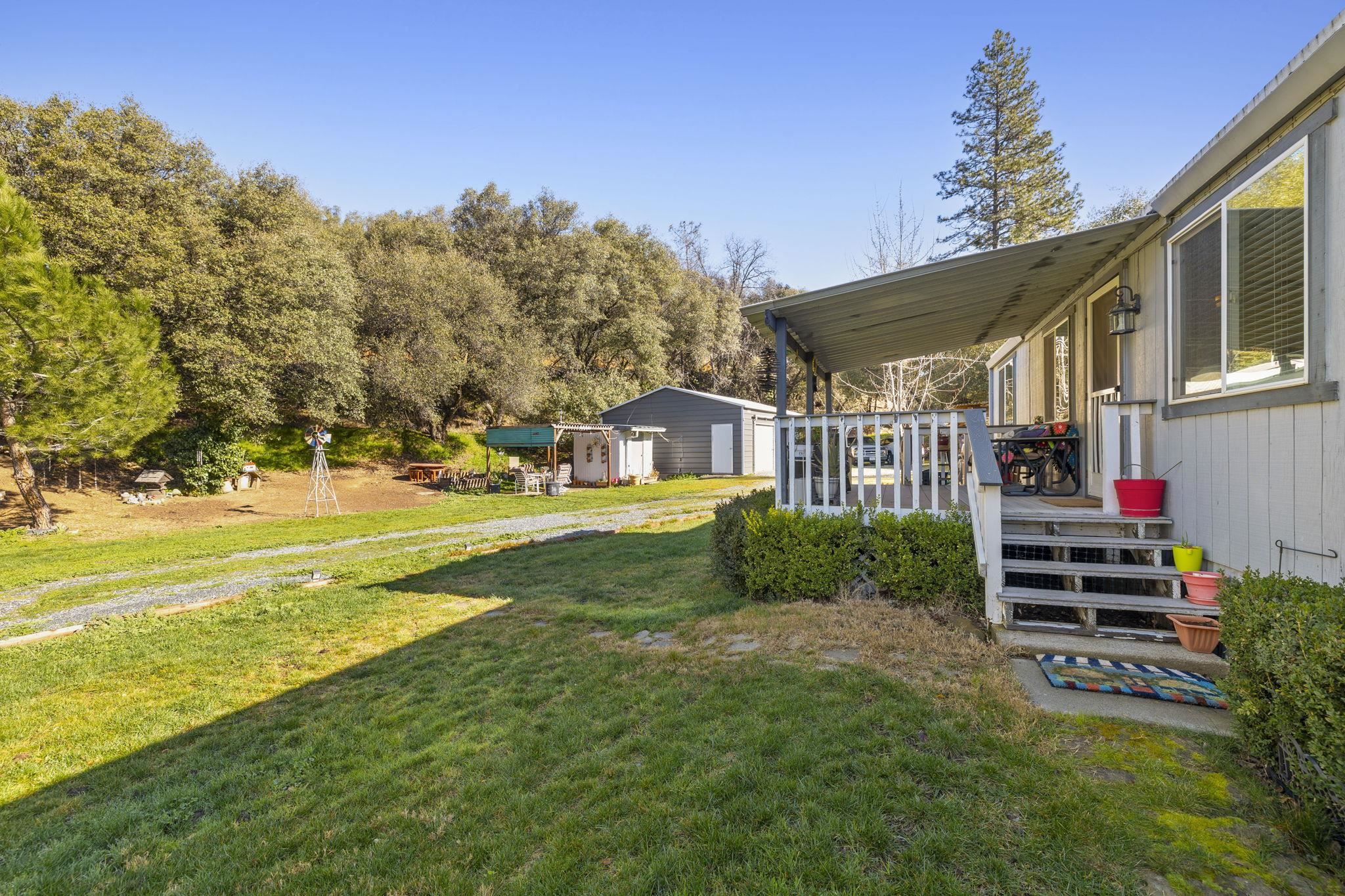 Detail Gallery Image 28 of 31 For 11991 Black Dr, Big Oak Flat,  CA 95305 - 3 Beds | 2 Baths