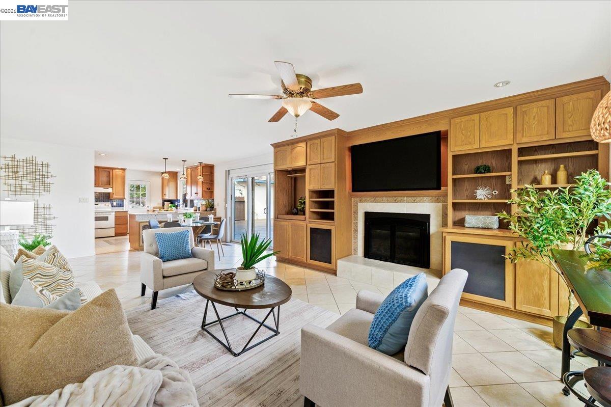 Detail Gallery Image 16 of 53 For 2840 Waverley Way, Livermore,  CA 94551 - 4 Beds | 3 Baths