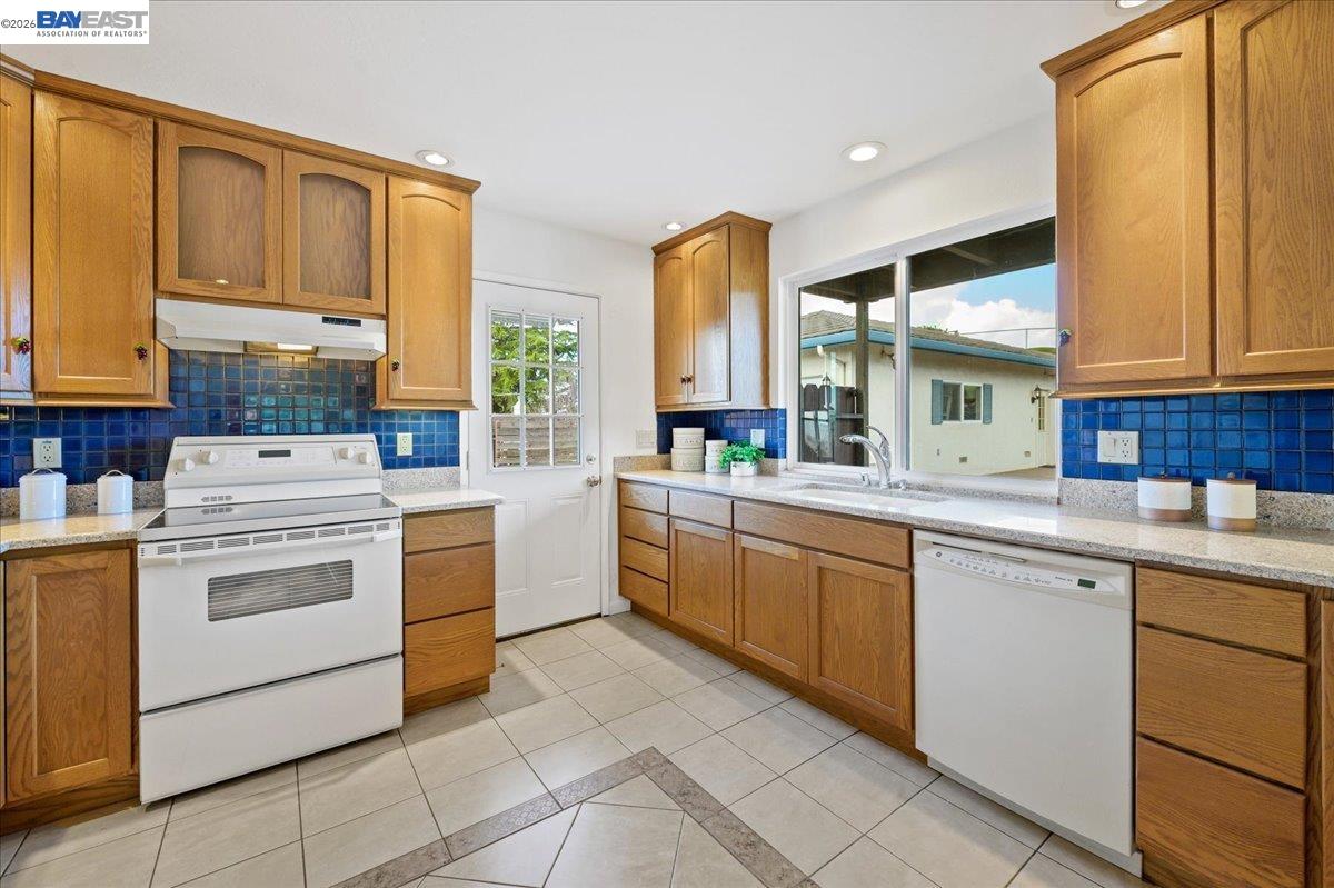 Detail Gallery Image 22 of 53 For 2840 Waverley Way, Livermore,  CA 94551 - 4 Beds | 3 Baths