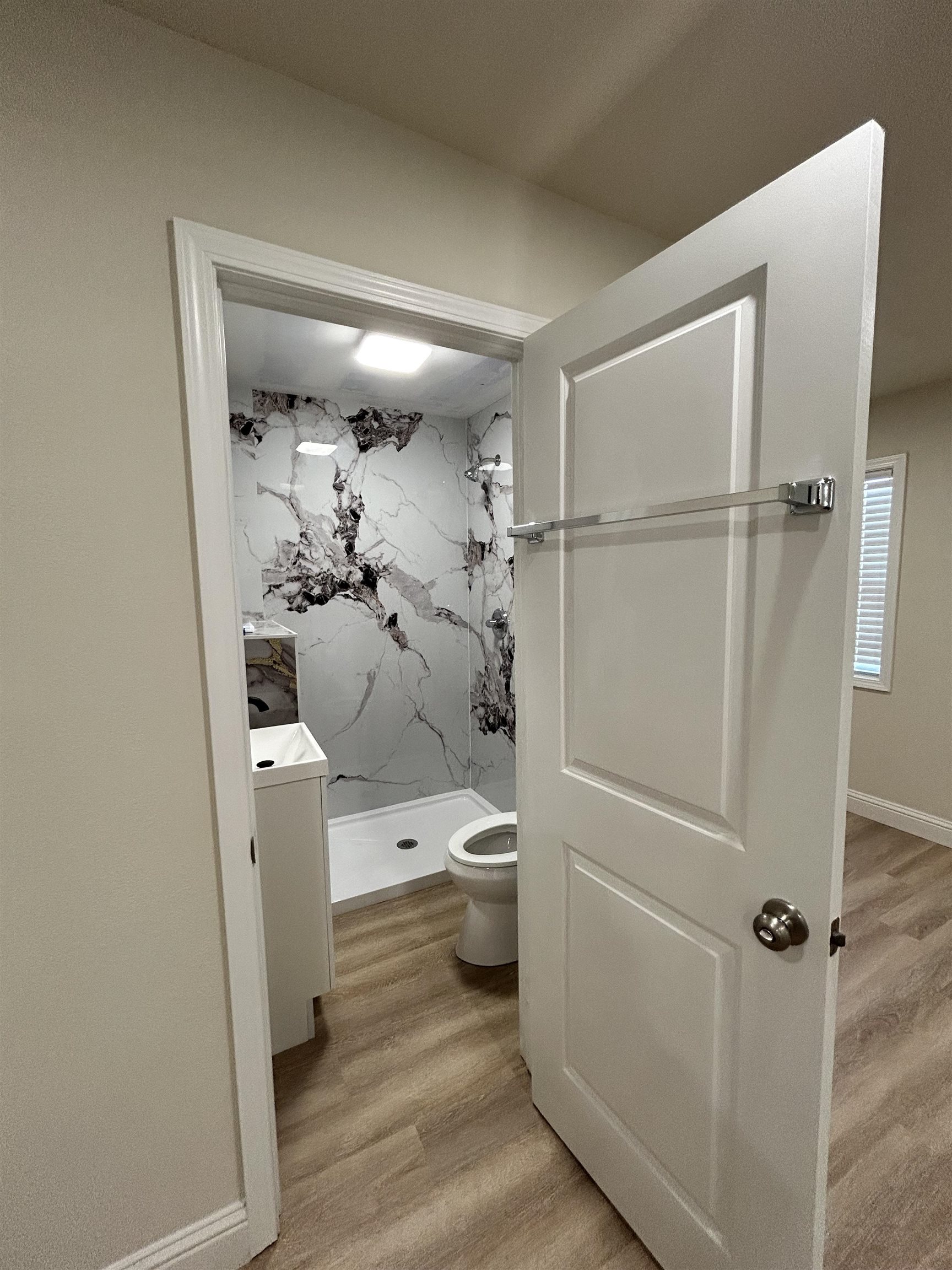 Detail Gallery Image 5 of 7 For 1705 Sutter St a,  Vallejo,  CA 94590 - 1 Beds | 1 Baths