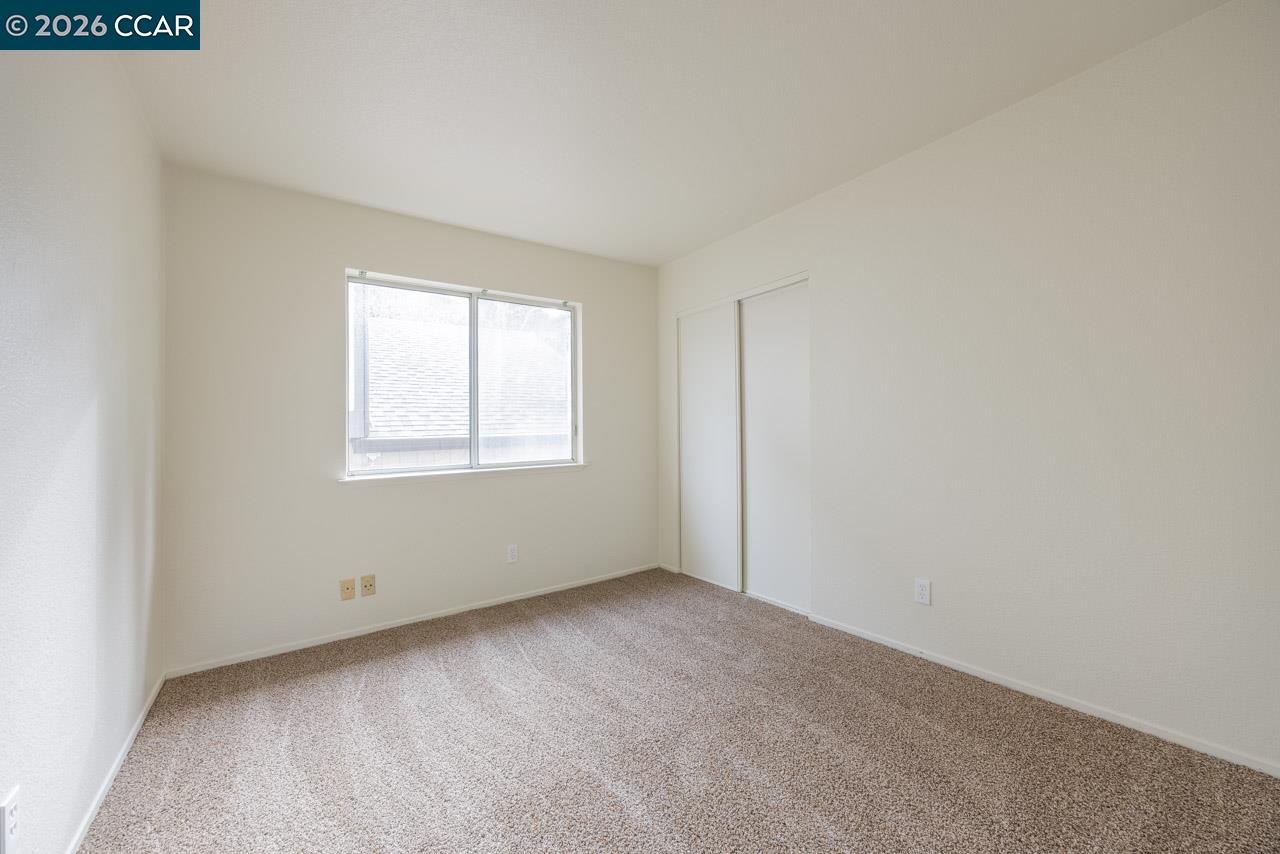 Detail Gallery Image 13 of 21 For 122 Bridgeview Ct, Crockett,  CA 94525 - 4 Beds | 2/1 Baths