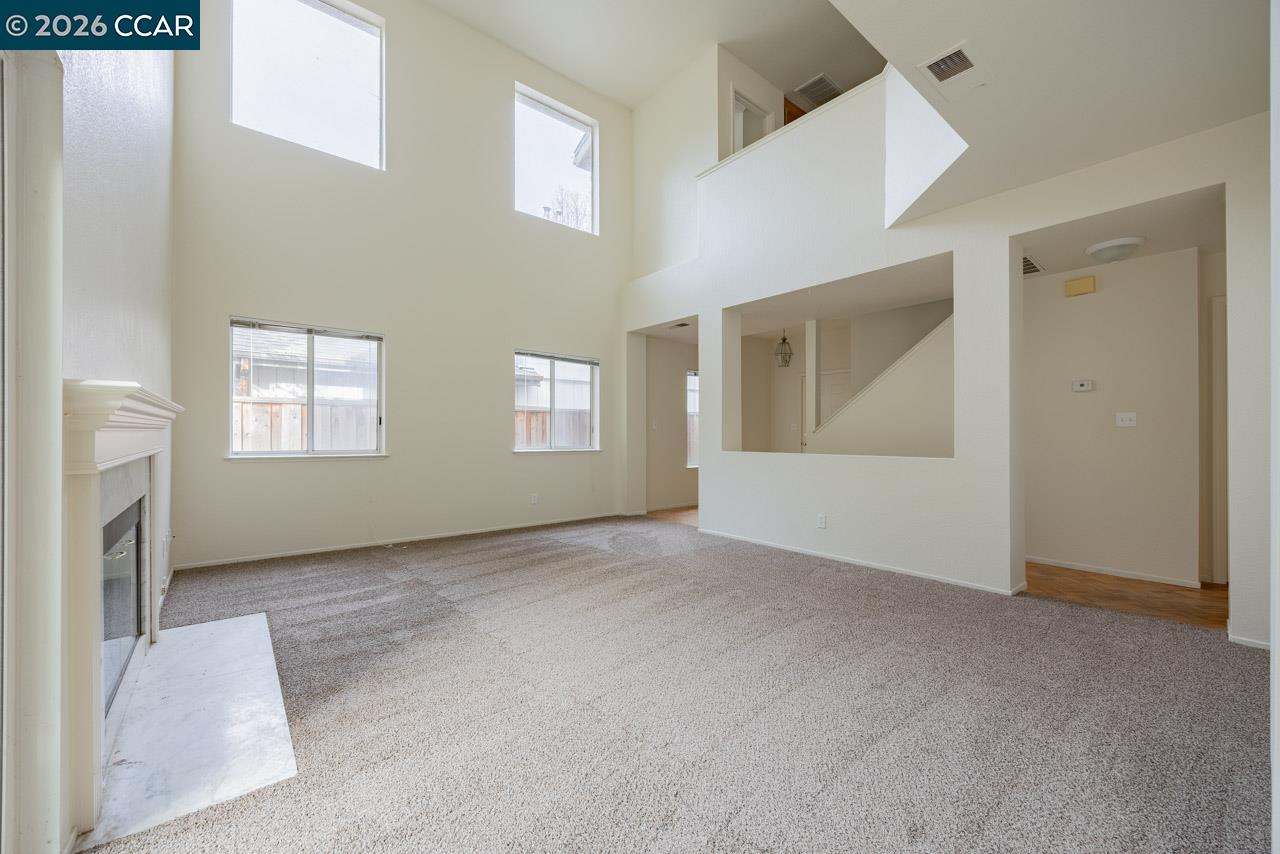 Detail Gallery Image 6 of 21 For 122 Bridgeview Ct, Crockett,  CA 94525 - 4 Beds | 2/1 Baths