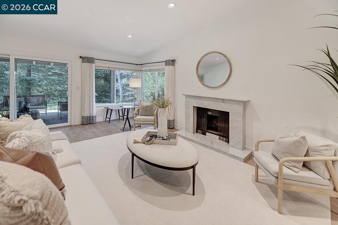 Photo #2: 41124067 Listing: Photo #2