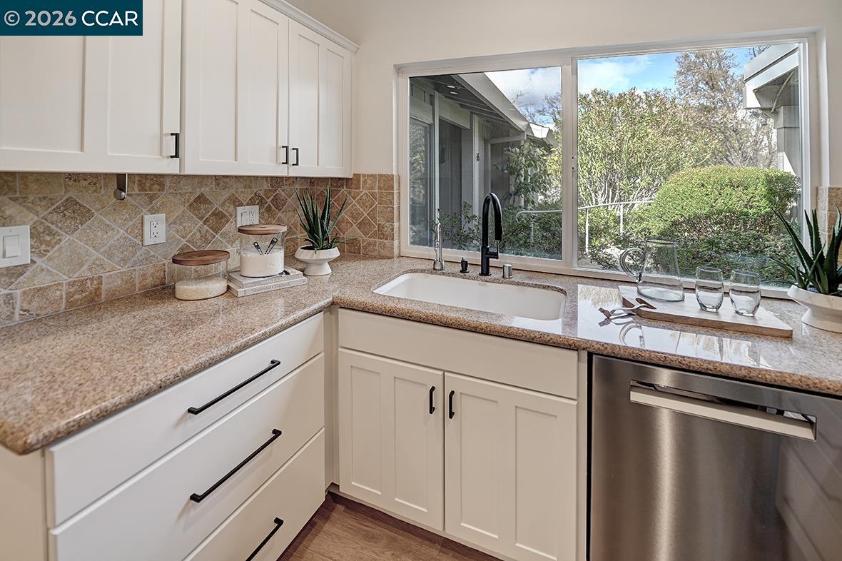 Photo #21: 41124067 Listing: Photo #21