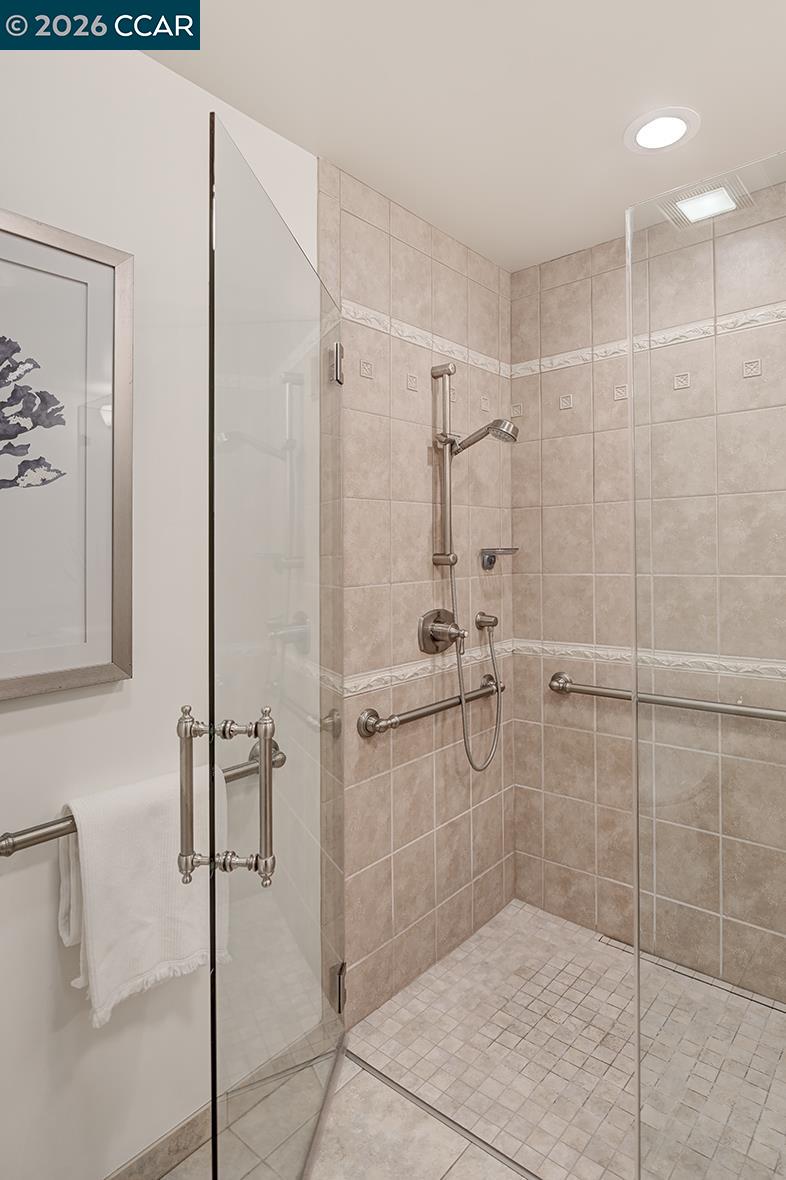 Photo #31: 41124067 Listing: Photo #31