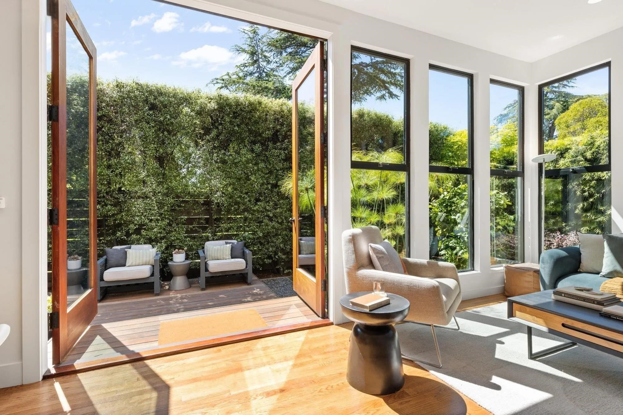 Detail Gallery Image 5 of 12 For 313 Spruce St, Alameda,  CA 94501 - – Beds | – Baths