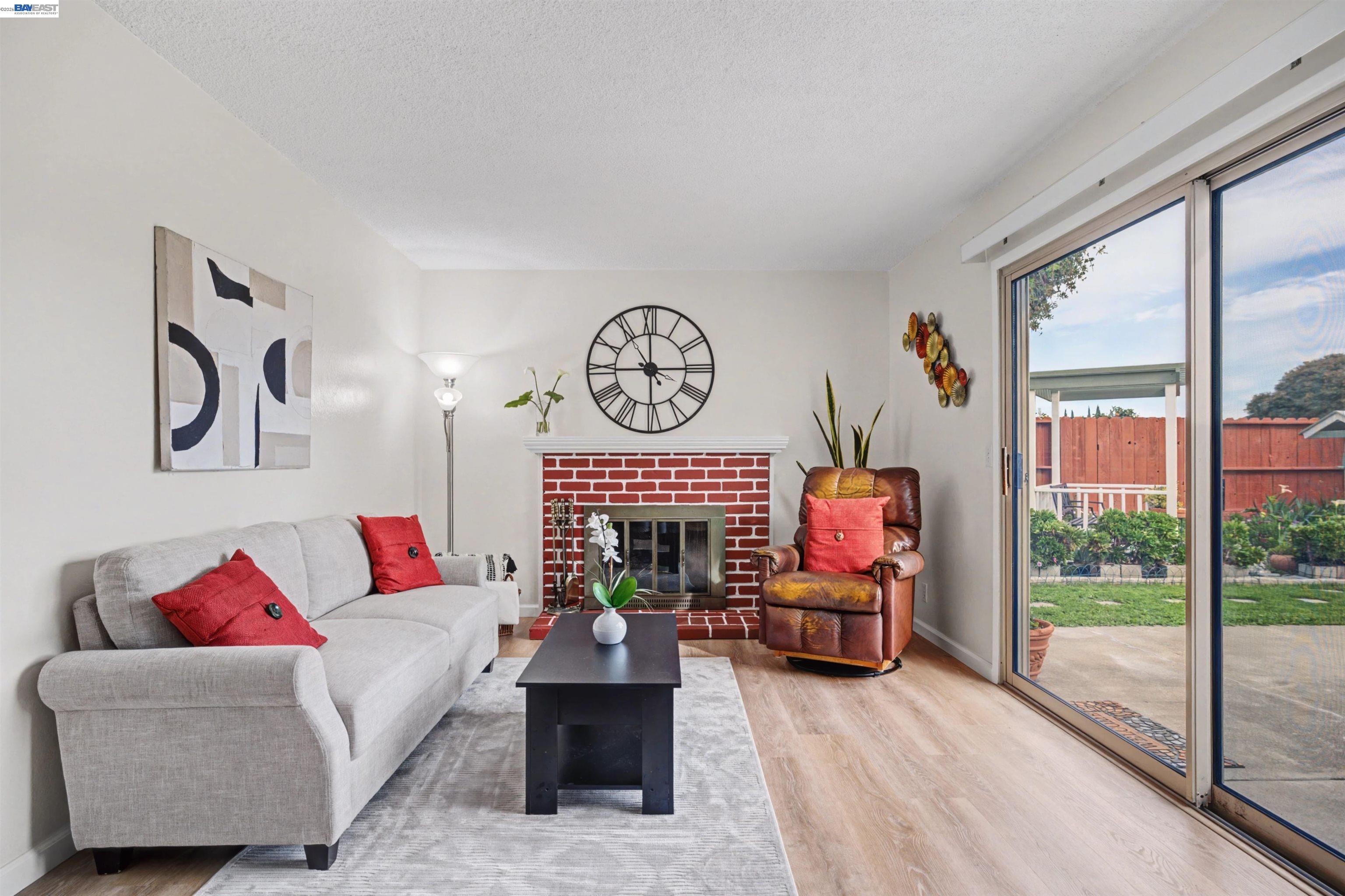 Detail Gallery Image 15 of 60 For 6364 Honeysuckle Dr, Newark,  CA 94560 - 3 Beds | 2 Baths