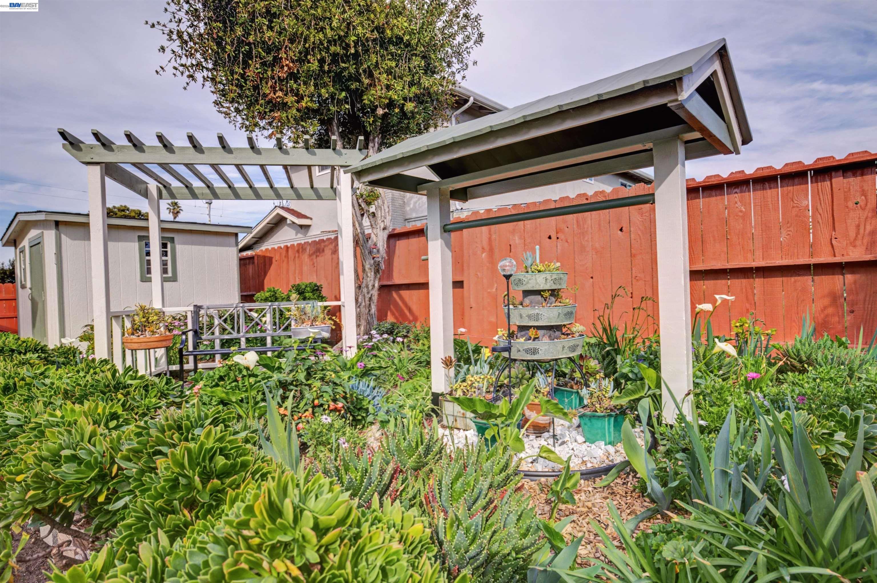 Detail Gallery Image 26 of 60 For 6364 Honeysuckle Dr, Newark,  CA 94560 - 3 Beds | 2 Baths