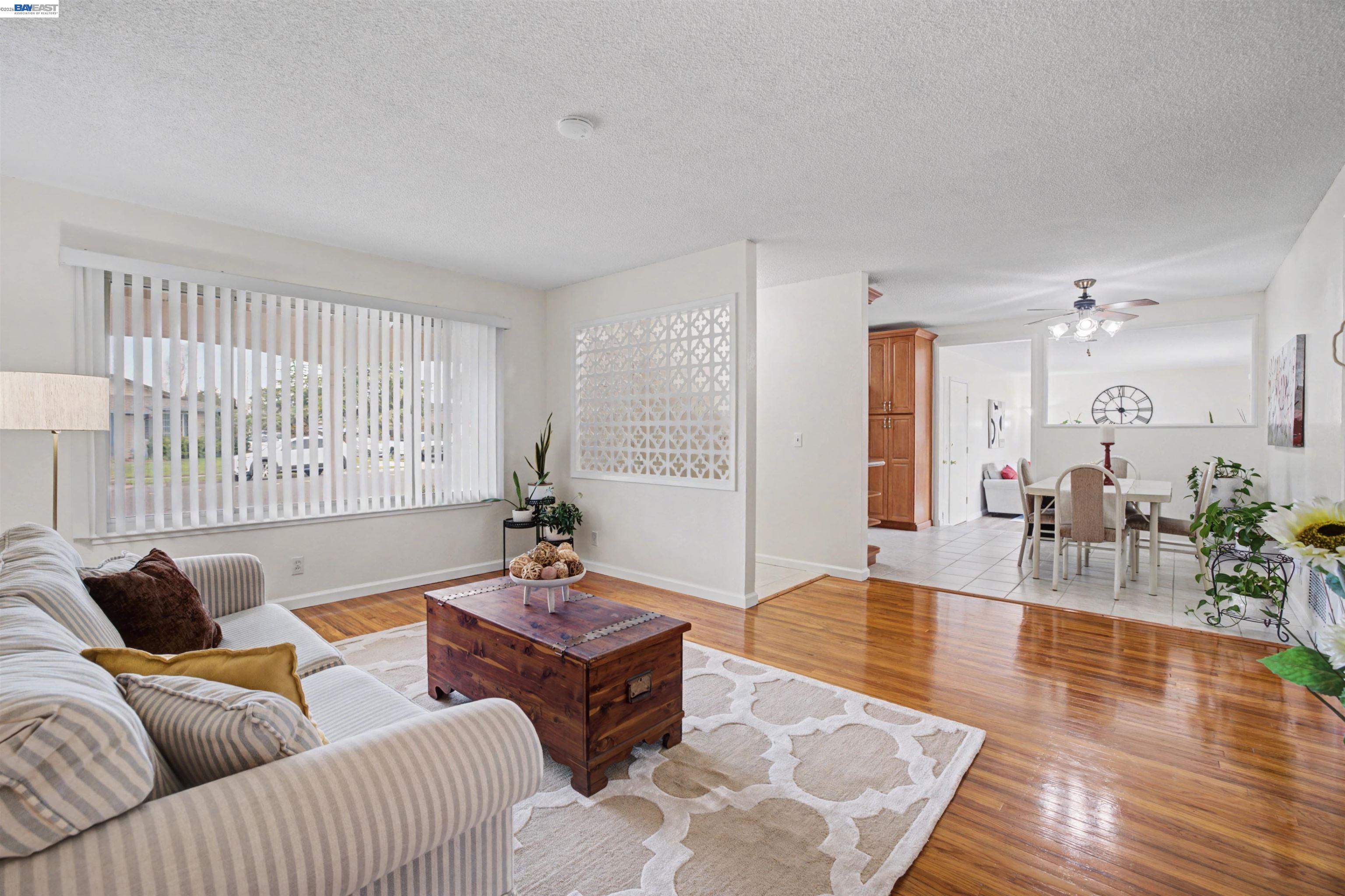 Detail Gallery Image 8 of 60 For 6364 Honeysuckle Dr, Newark,  CA 94560 - 3 Beds | 2 Baths