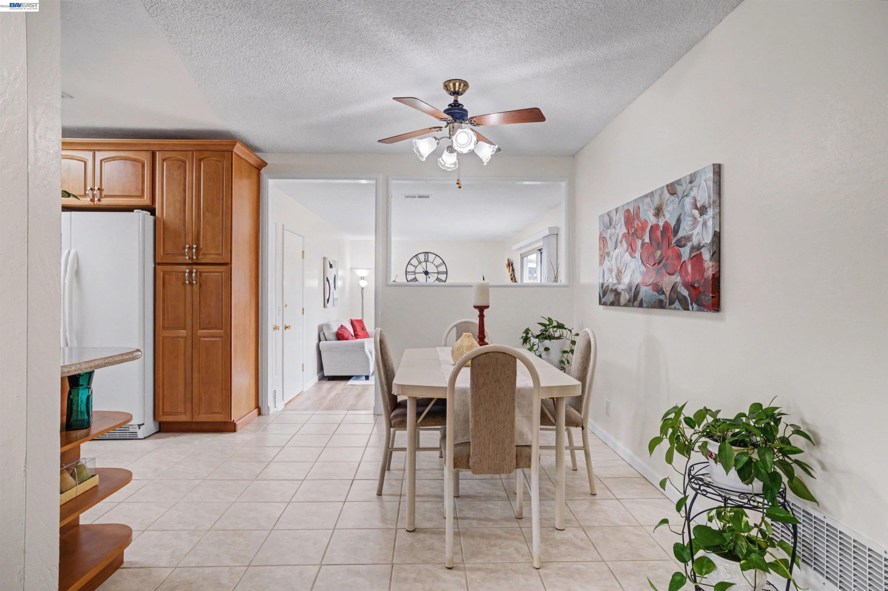 Detail Gallery Image 10 of 60 For 6364 Honeysuckle Dr, Newark,  CA 94560 - 3 Beds | 2 Baths