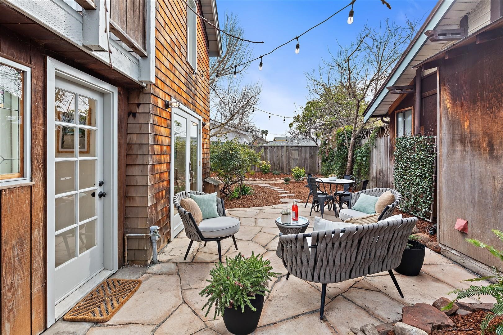 Detail Gallery Image 17 of 49 For 1447 Kains Ave, Berkeley,  CA 94702 - 1 Beds | 1 Baths