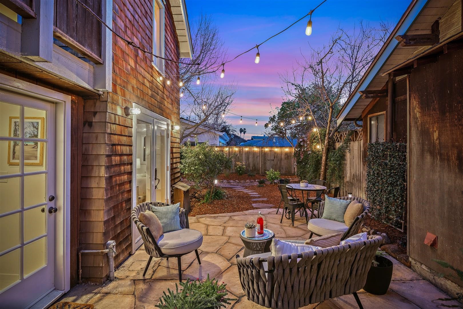 Detail Gallery Image 35 of 49 For 1447 Kains Ave, Berkeley,  CA 94702 - 1 Beds | 1 Baths