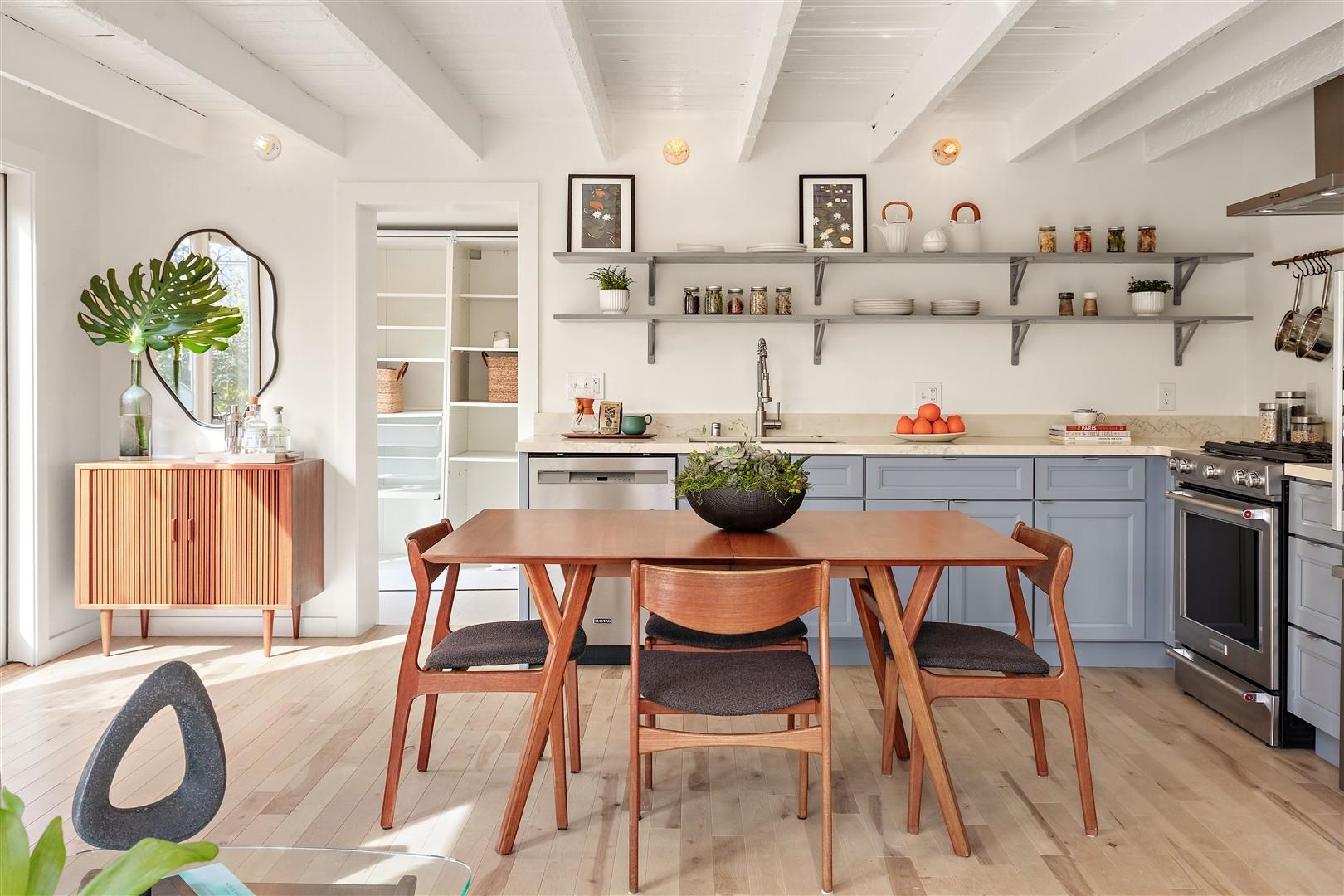 Detail Gallery Image 7 of 49 For 1447 Kains Ave, Berkeley,  CA 94702 - 1 Beds | 1 Baths