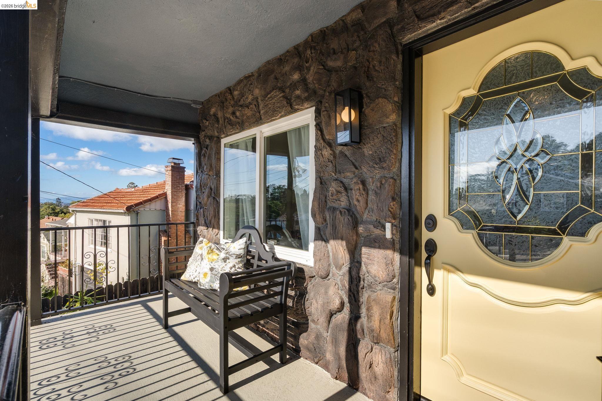 Front Image Thumbnail for EB41124073