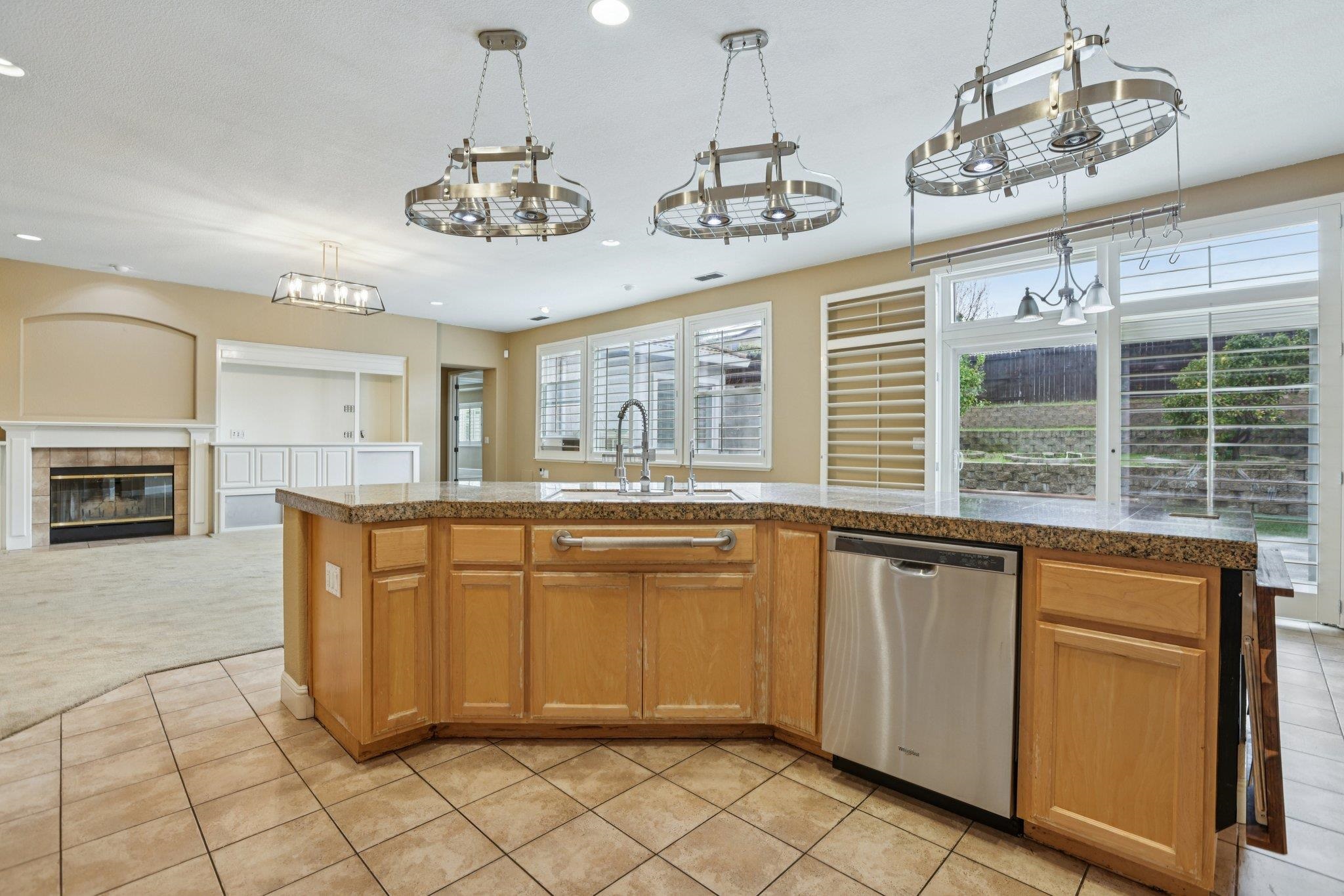 Detail Gallery Image 13 of 58 For 5227 Ramsdell Court, Antioch,  CA 94531-9119 - 4 Beds | 3 Baths