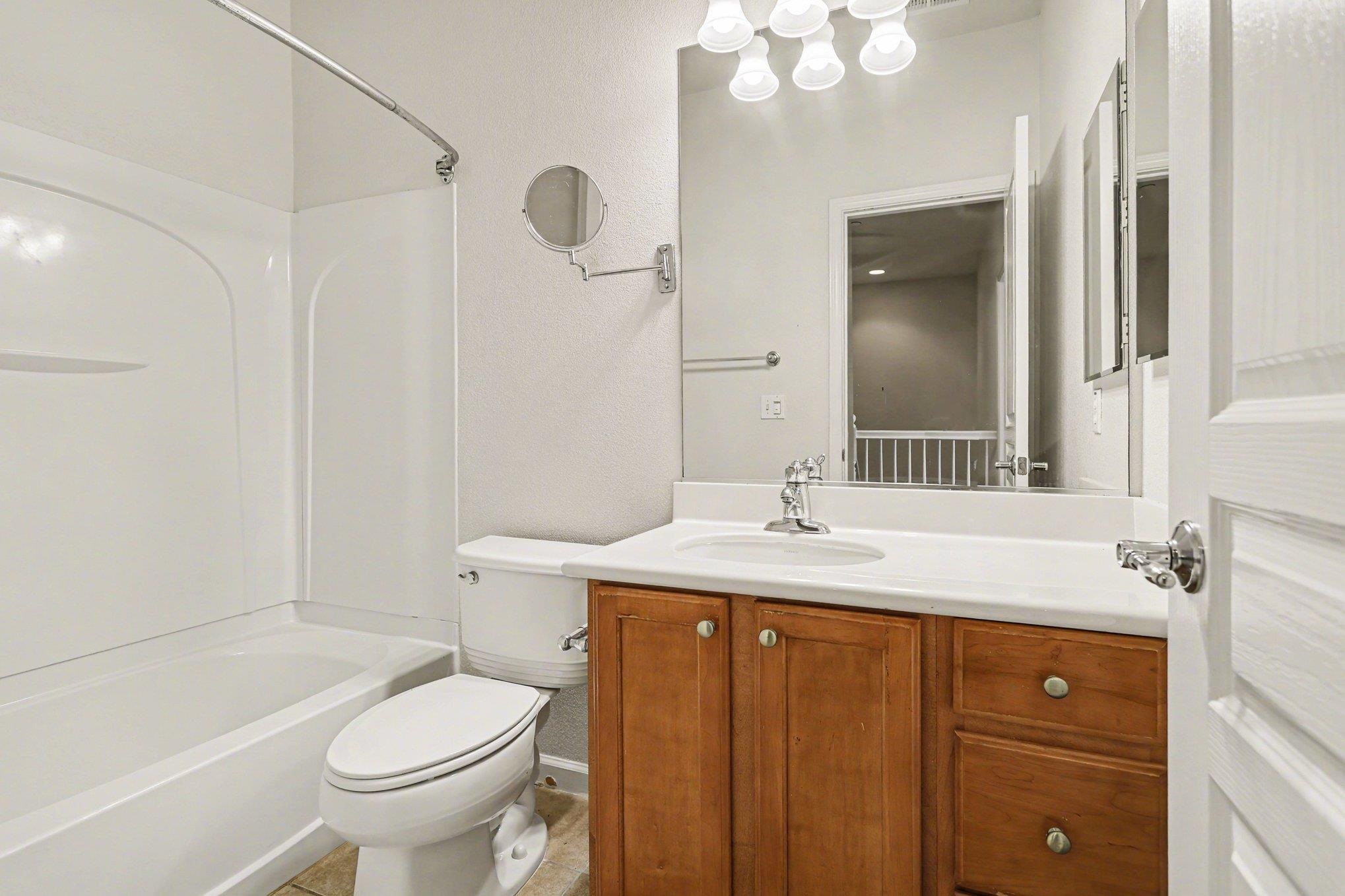 Detail Gallery Image 12 of 26 For 2717 10th St, San Pablo,  CA 94806 - 3 Beds | 2/1 Baths