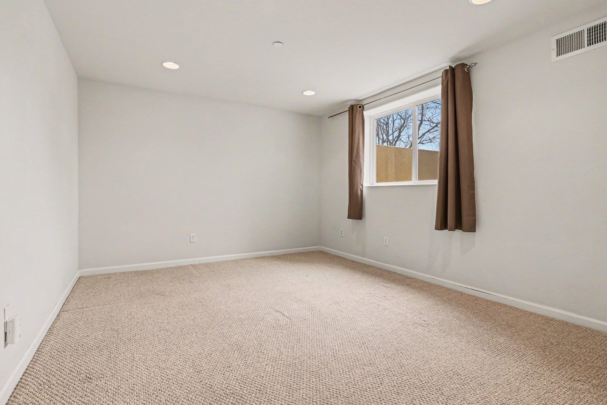 Detail Gallery Image 18 of 26 For 2717 10th St, San Pablo,  CA 94806 - 3 Beds | 2/1 Baths