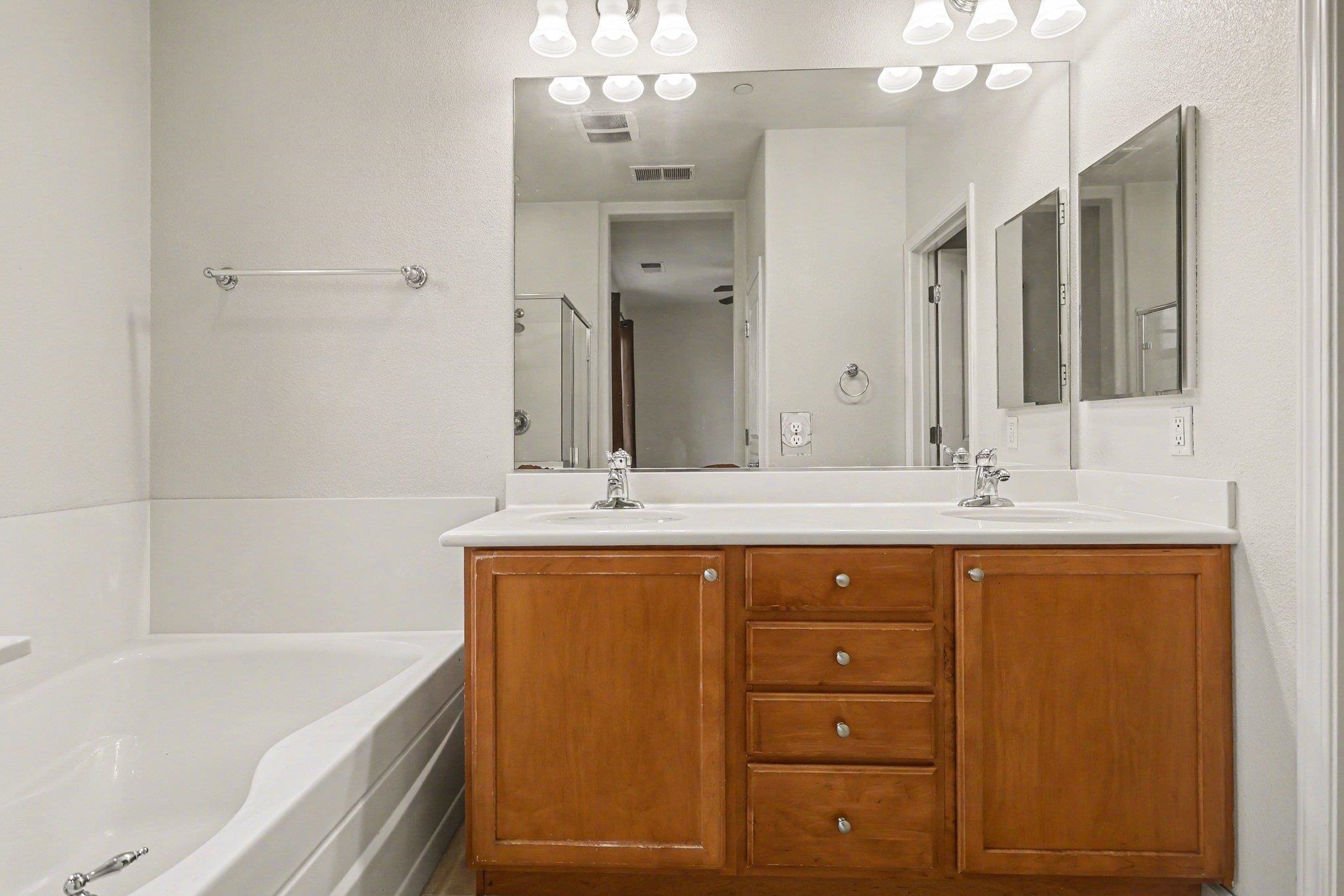 Detail Gallery Image 19 of 26 For 2717 10th St, San Pablo,  CA 94806 - 3 Beds | 2/1 Baths