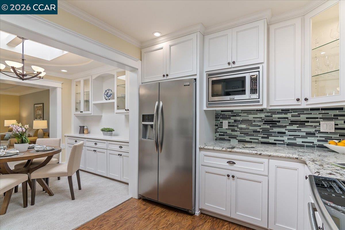 Detail Gallery Image 10 of 26 For 1332 Running Springs Rd #1,  Walnut Creek,  CA 94595 - 2 Beds | 2 Baths