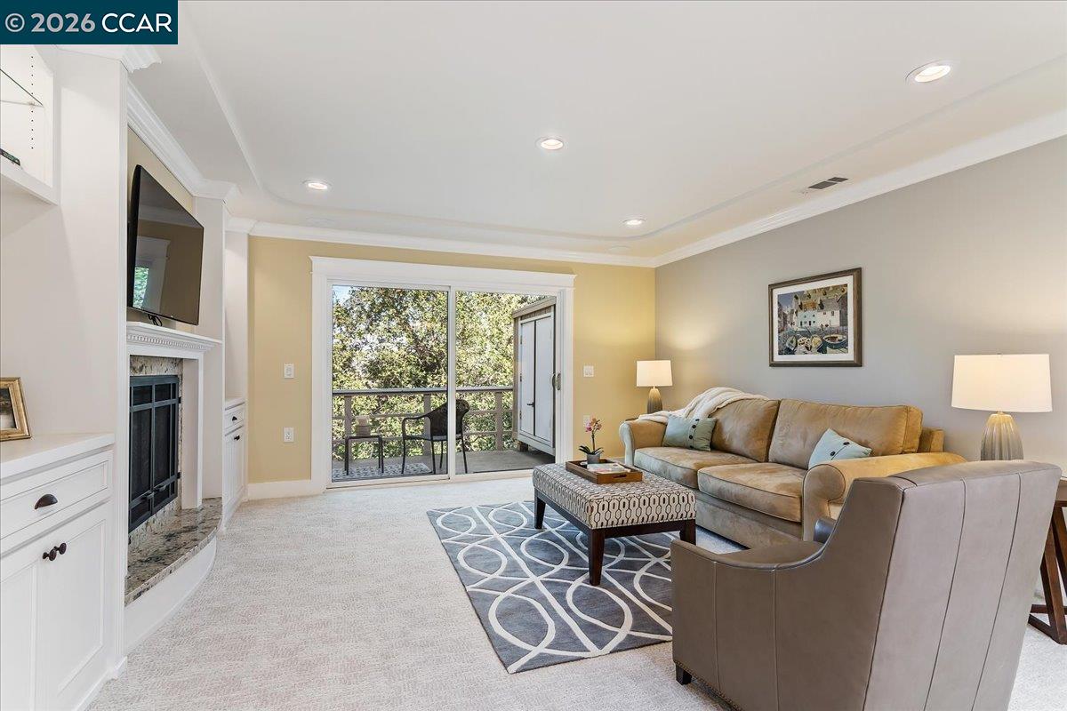 Detail Gallery Image 11 of 26 For 1332 Running Springs Rd #1,  Walnut Creek,  CA 94595 - 2 Beds | 2 Baths