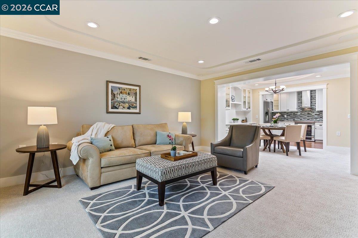 Detail Gallery Image 13 of 26 For 1332 Running Springs Rd #1,  Walnut Creek,  CA 94595 - 2 Beds | 2 Baths